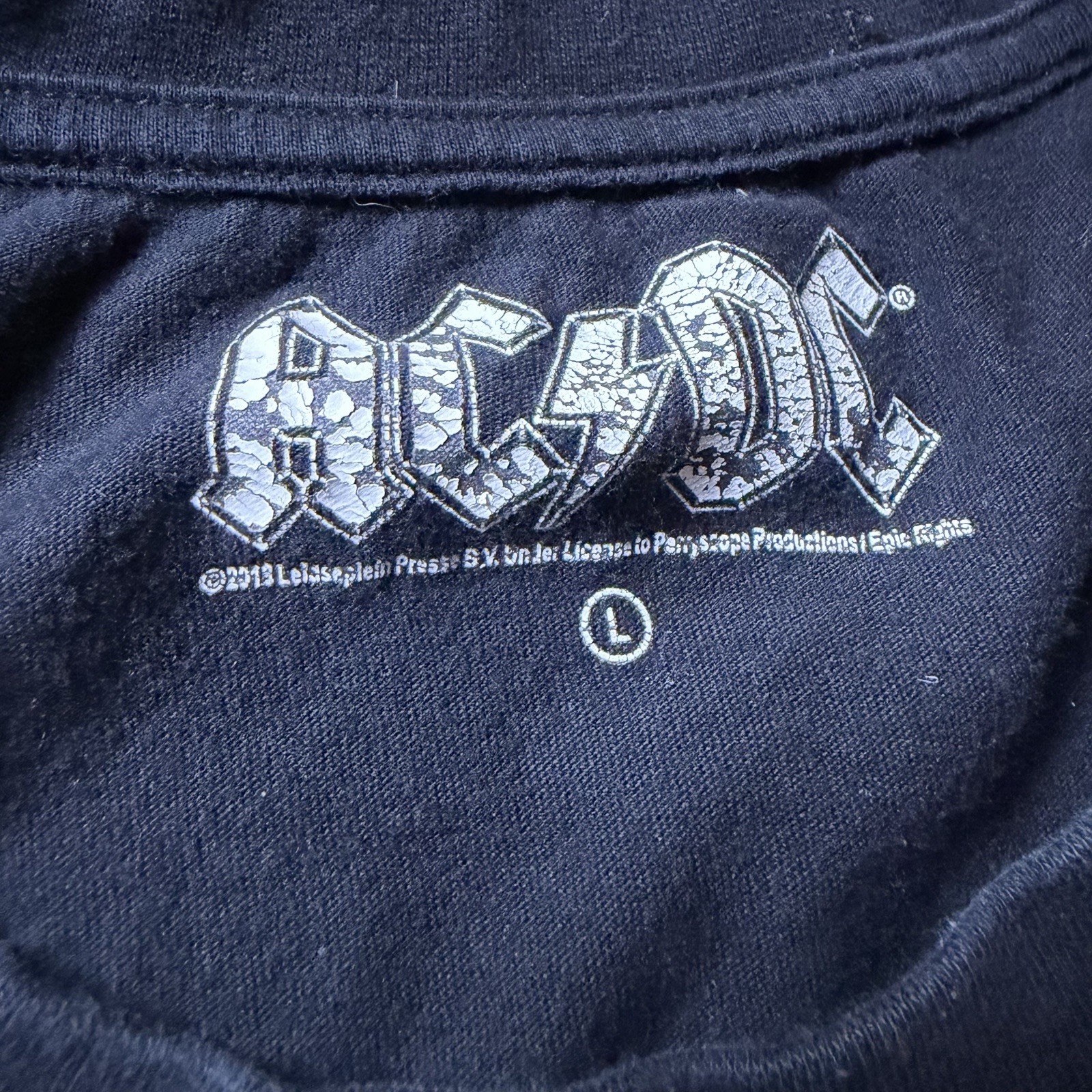 2013 ACDC High Voltage T Shirt Rock Band Music Size Large Cut Off Sleeves