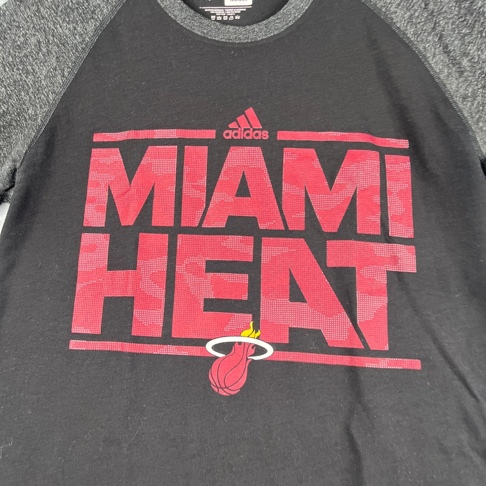 Miami Heat T Shirt Adidas Ultimate Medium Black Gray Graphic Print Logo Mens