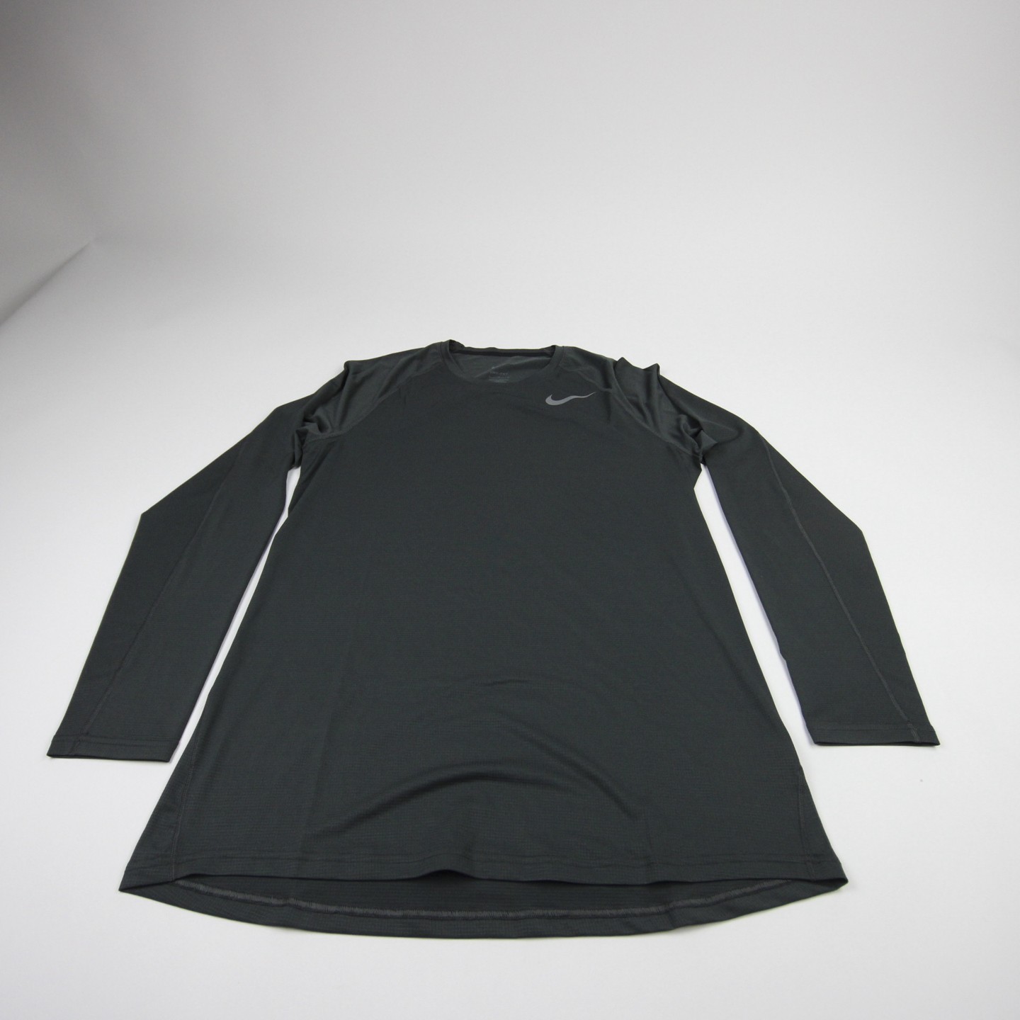 Nike Dri-Fit Long Sleeve Shirt Men&rsquo;s Dark Gray Used L