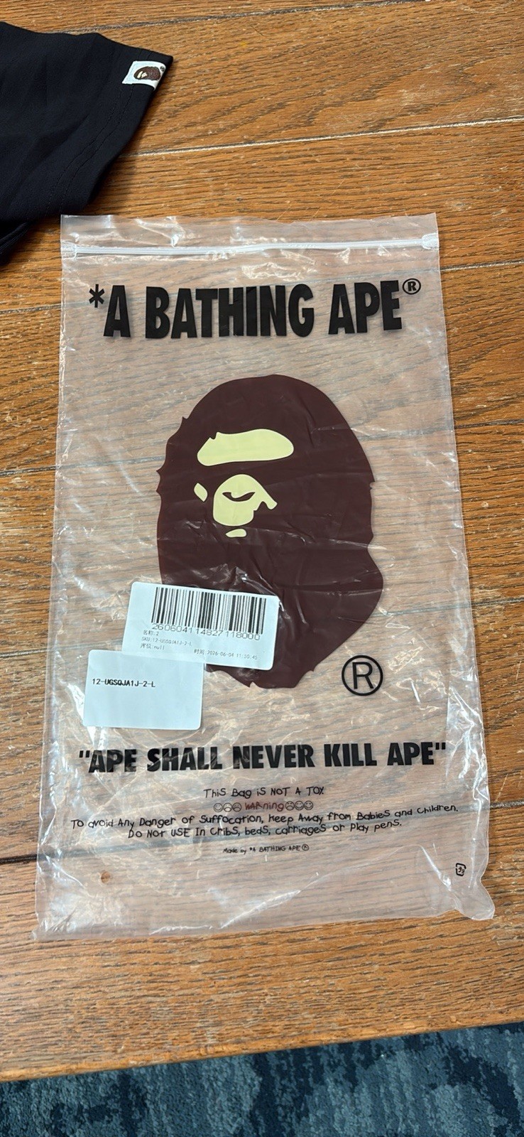 A Bathing Ape BAPE Men&rsquo;s Black Graphic Logo Crew Neck Short Sleeve T-Shirt L