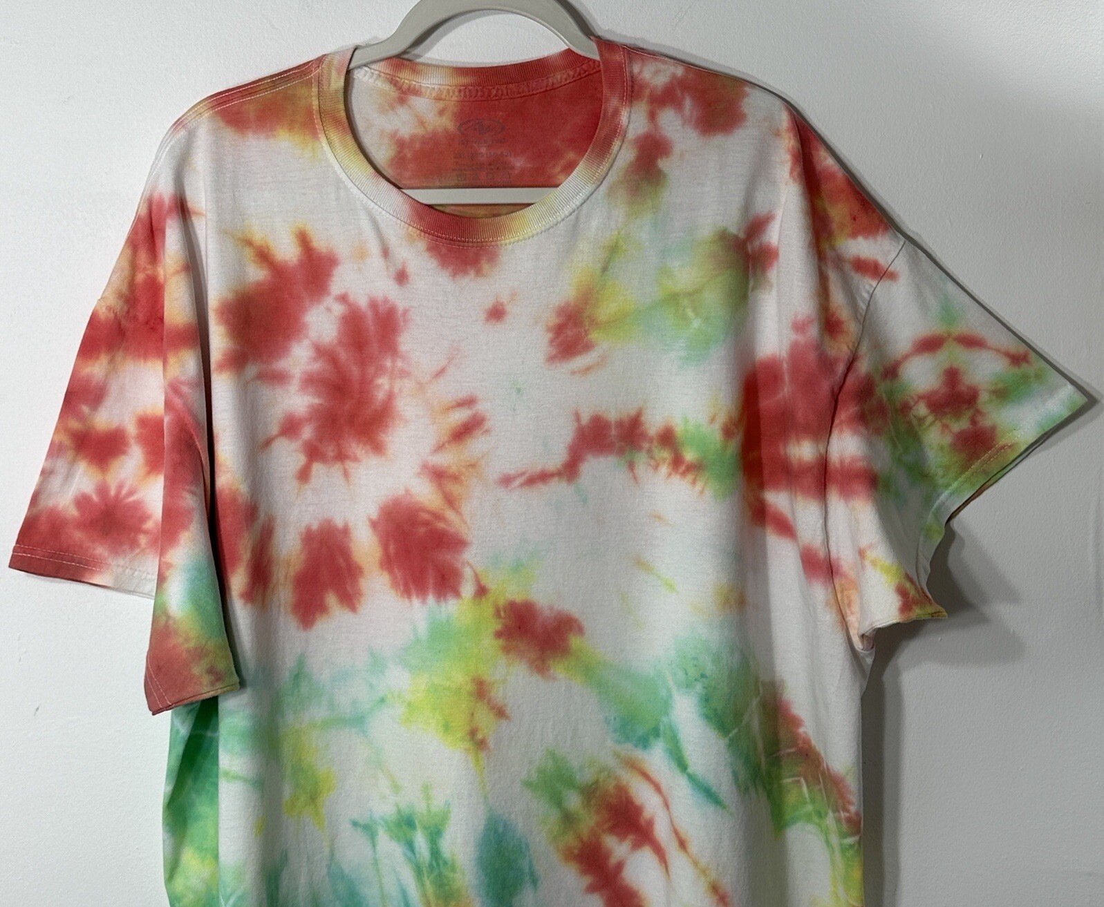 Athletic Works Shirt Men&rsquo;s Sz 2XL Colorful Tie Dyed Cotton Casual Beach Crew