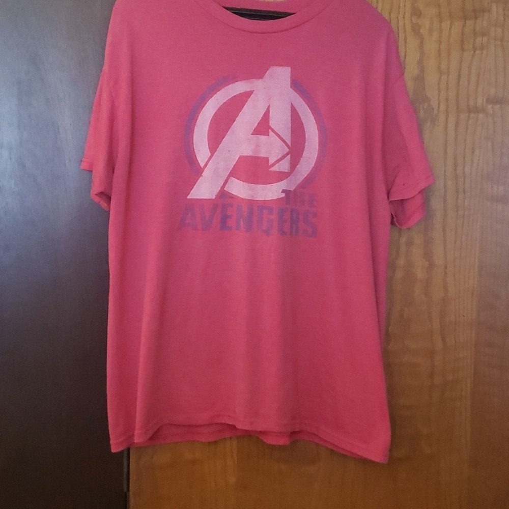 Marvel Avengers Logo T Shirt Mens XL Red Graphic Tee Mad Engine 2012 Movie Super