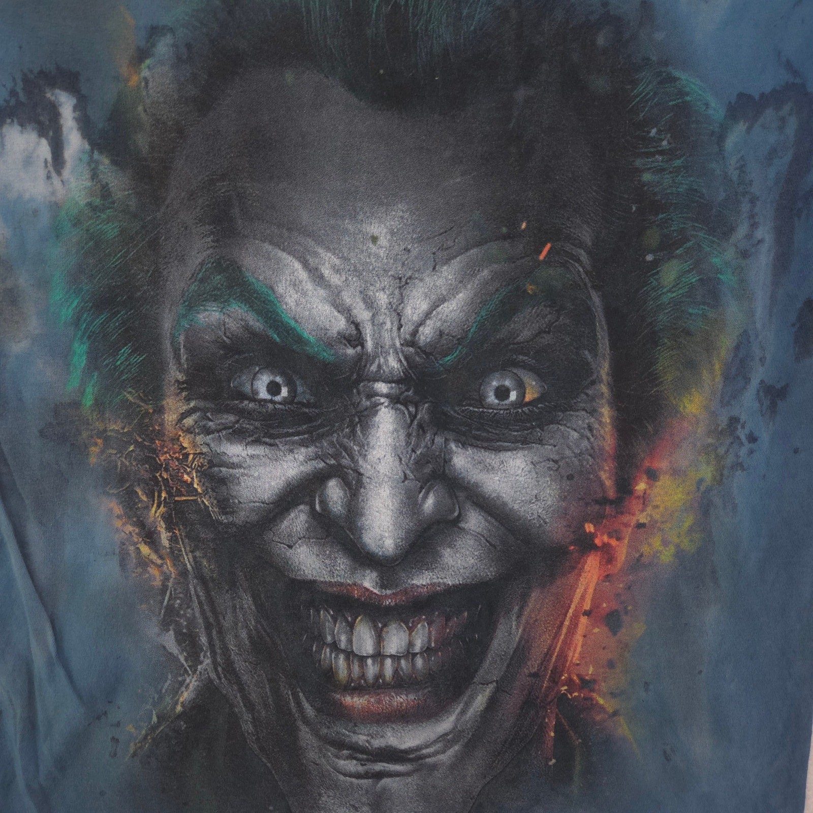 DC Injustice Joker Graphic Video Game Short Sleeve Shirt Mens Size Small S Blue