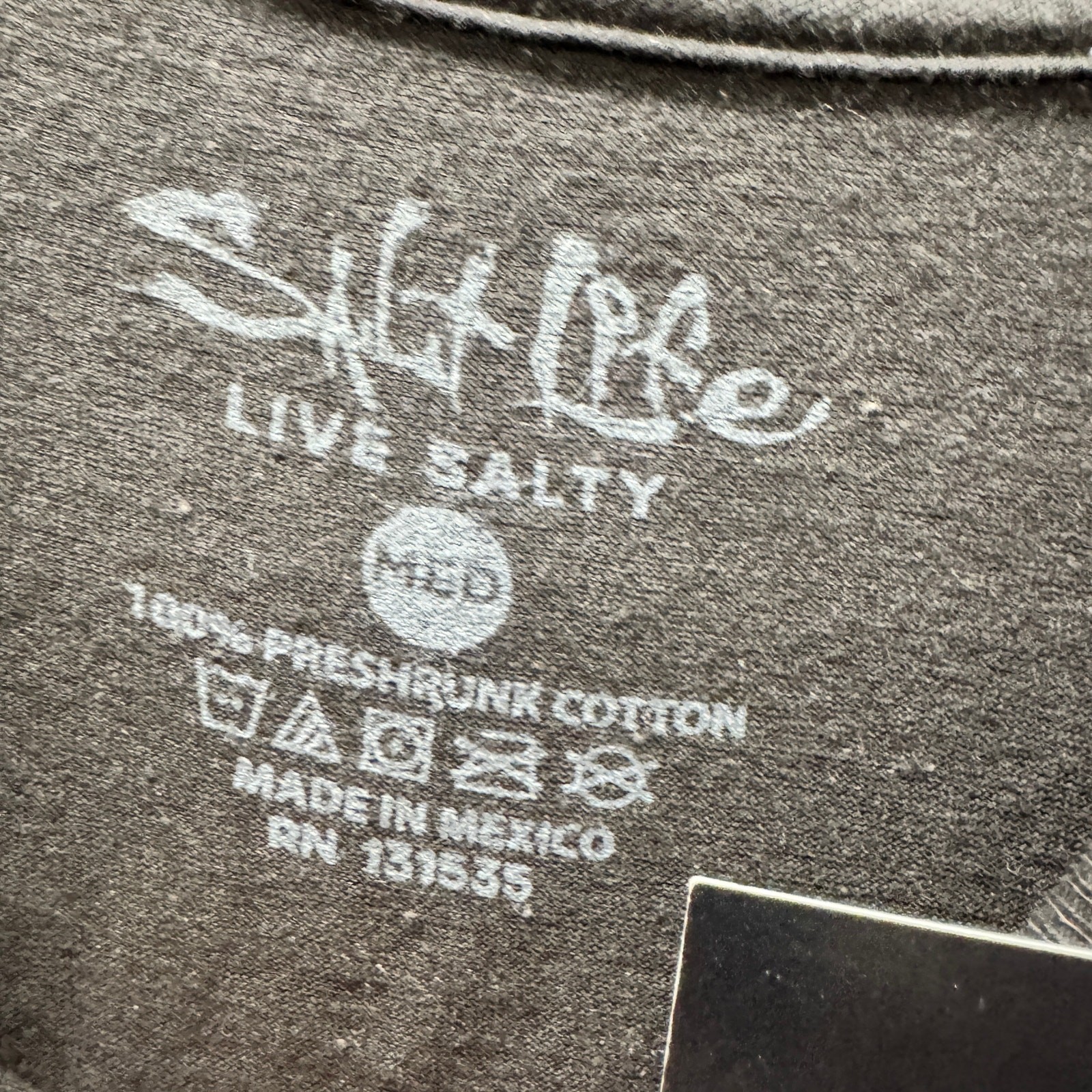 Salt Life T-Shirt Mens Medium Black Long Sleeve Spellout Sleeve Pre-Shrunk NEW