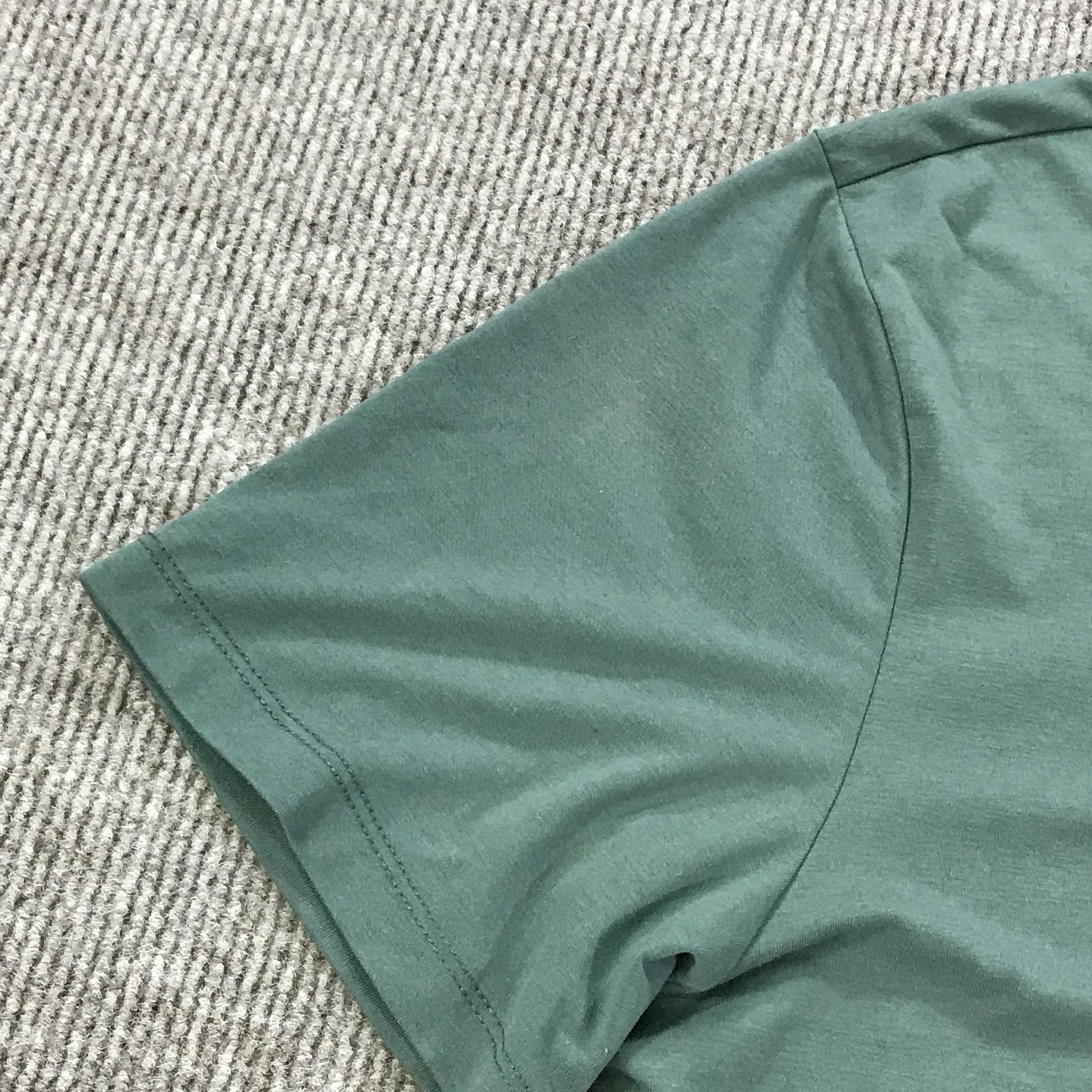 CUTS Henley Shirt Mens Large Green PYCA Pro Stretch Curved Hem Tee Soft Casual