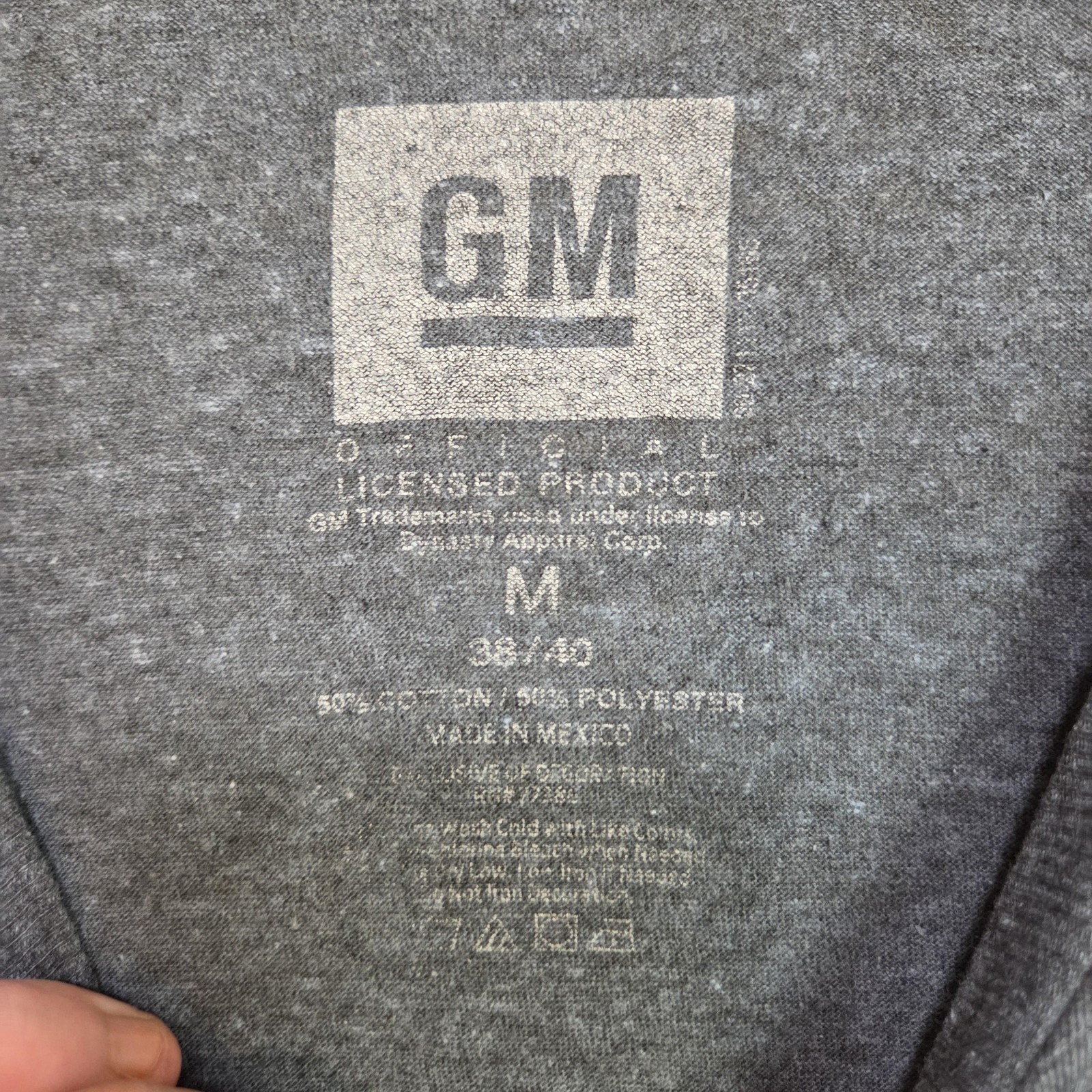 GM Chevrolet Motor Division Shirt Mens Medium Gray Engine Graphic Tee Auto