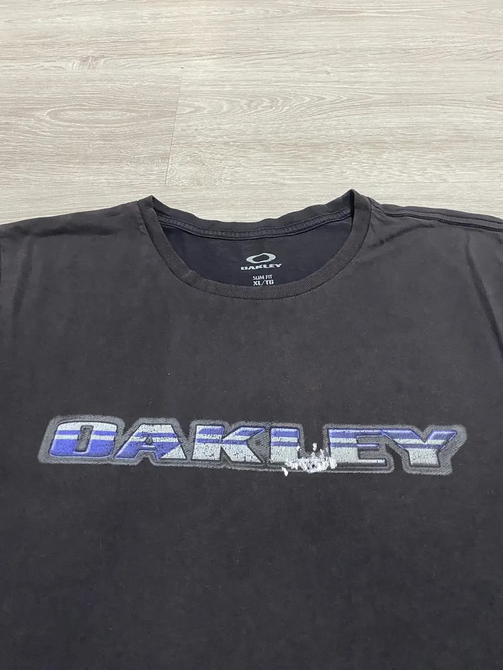 Vintage OAKLEY 2x big logo T-shirt size M