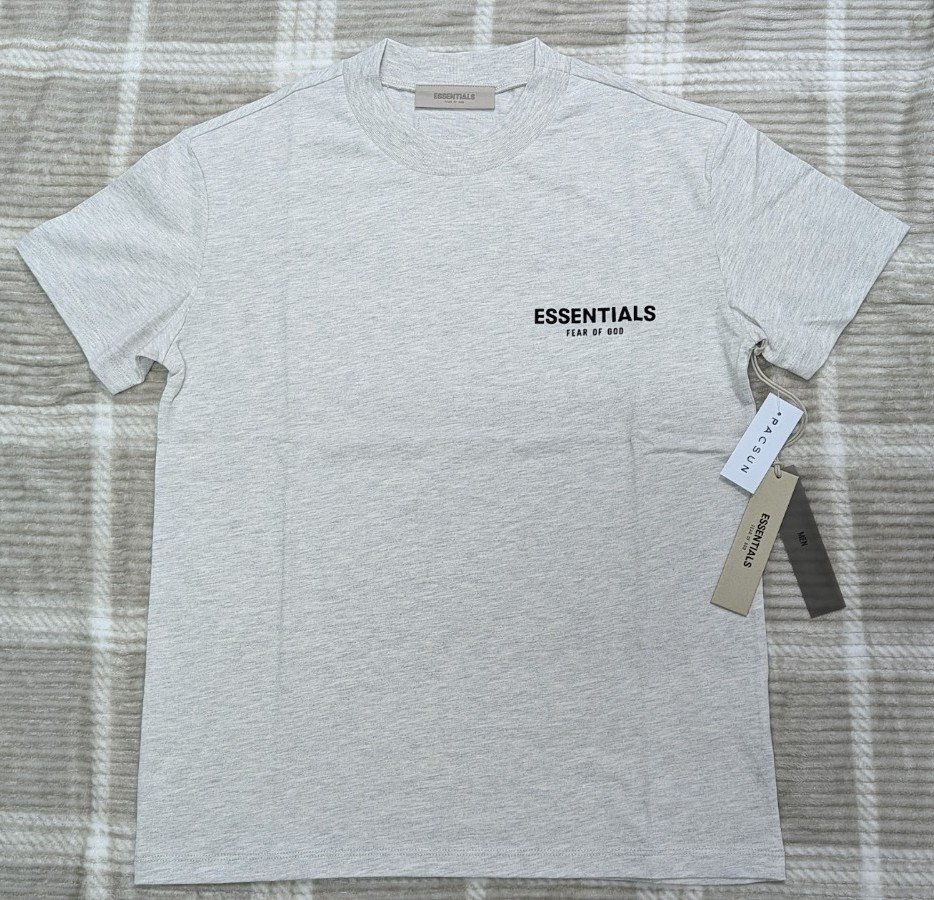 Fear of God Essentials Tee Light Oatmeal Men&rsquo;s S Oversized T-Shirt NWT FOG SS22