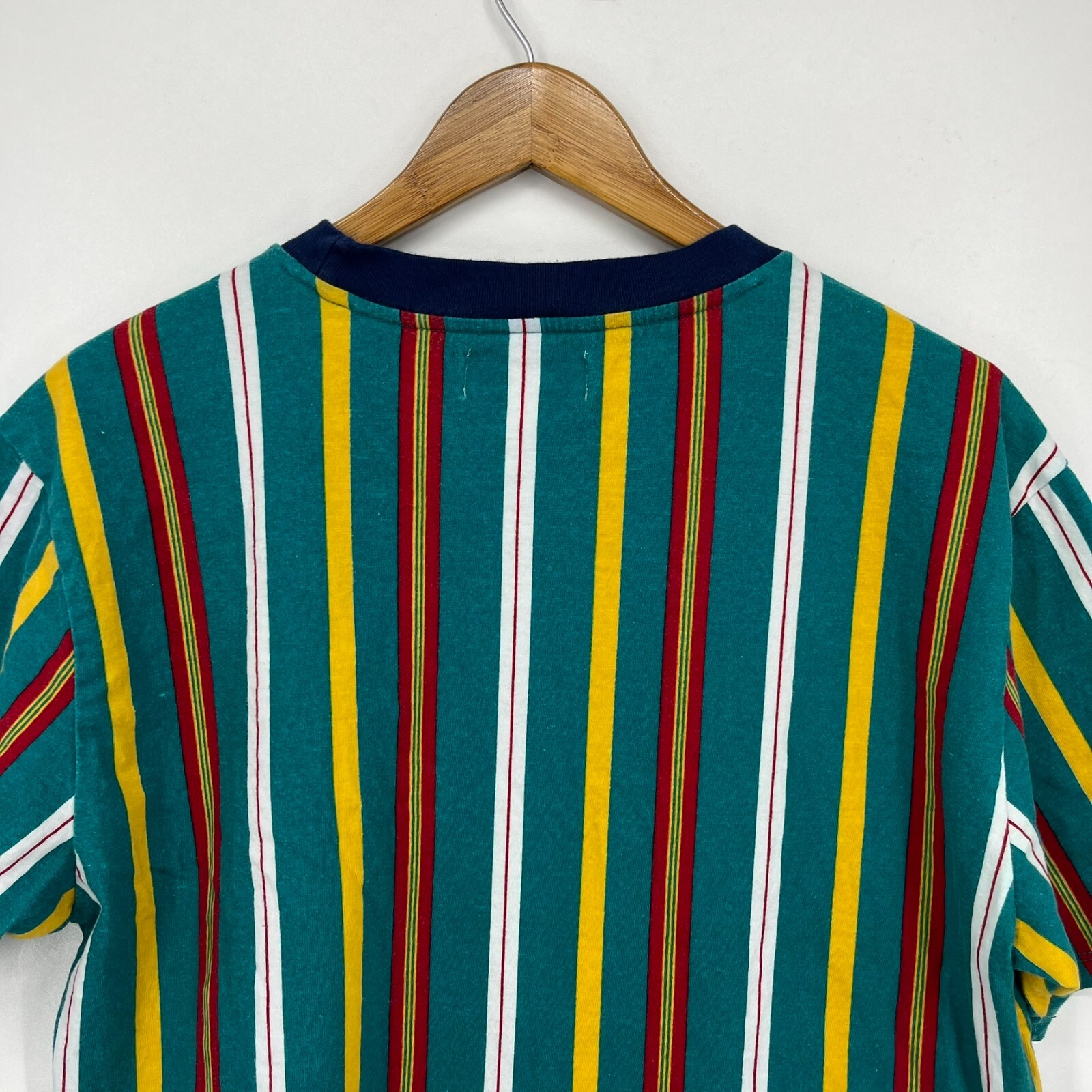 Guess T-Shirt Men&rsquo;s Size S Green Embroidered Logo Striped Crew Neck