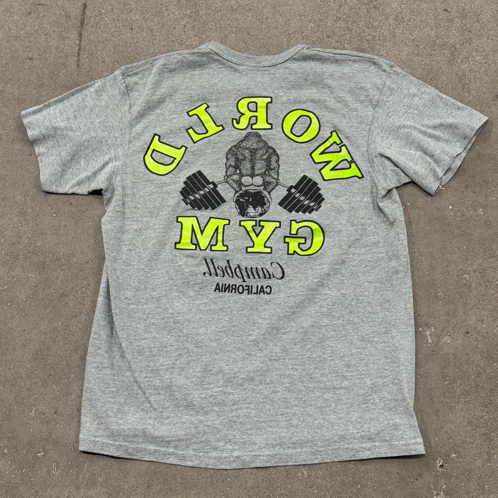 Vintage World Gym California Bodybuilding Weight Lifting Tee T Shirt 80s 90s L