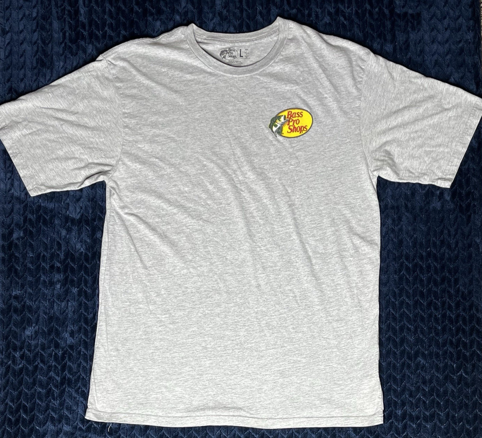 Bass Pro Shop Mens T-Shirt Size L Made In Pakistan Gray 90% Cotton 10% Polyester