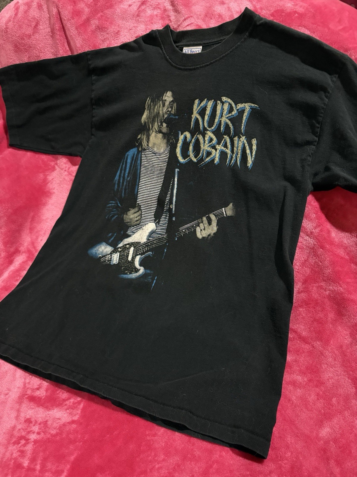 Vintage 90&rsquo;s Kurt Cobain Nirvana Memorial Tribute T-Shirt