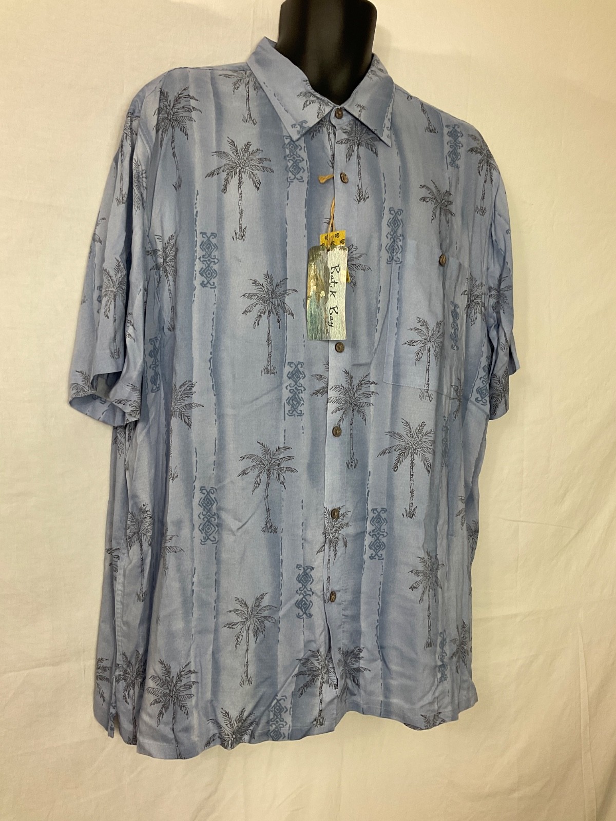 Batik Bay Light Blue Hawaiian Print Button Down Shirt Men&rsquo;s Size XL NWT