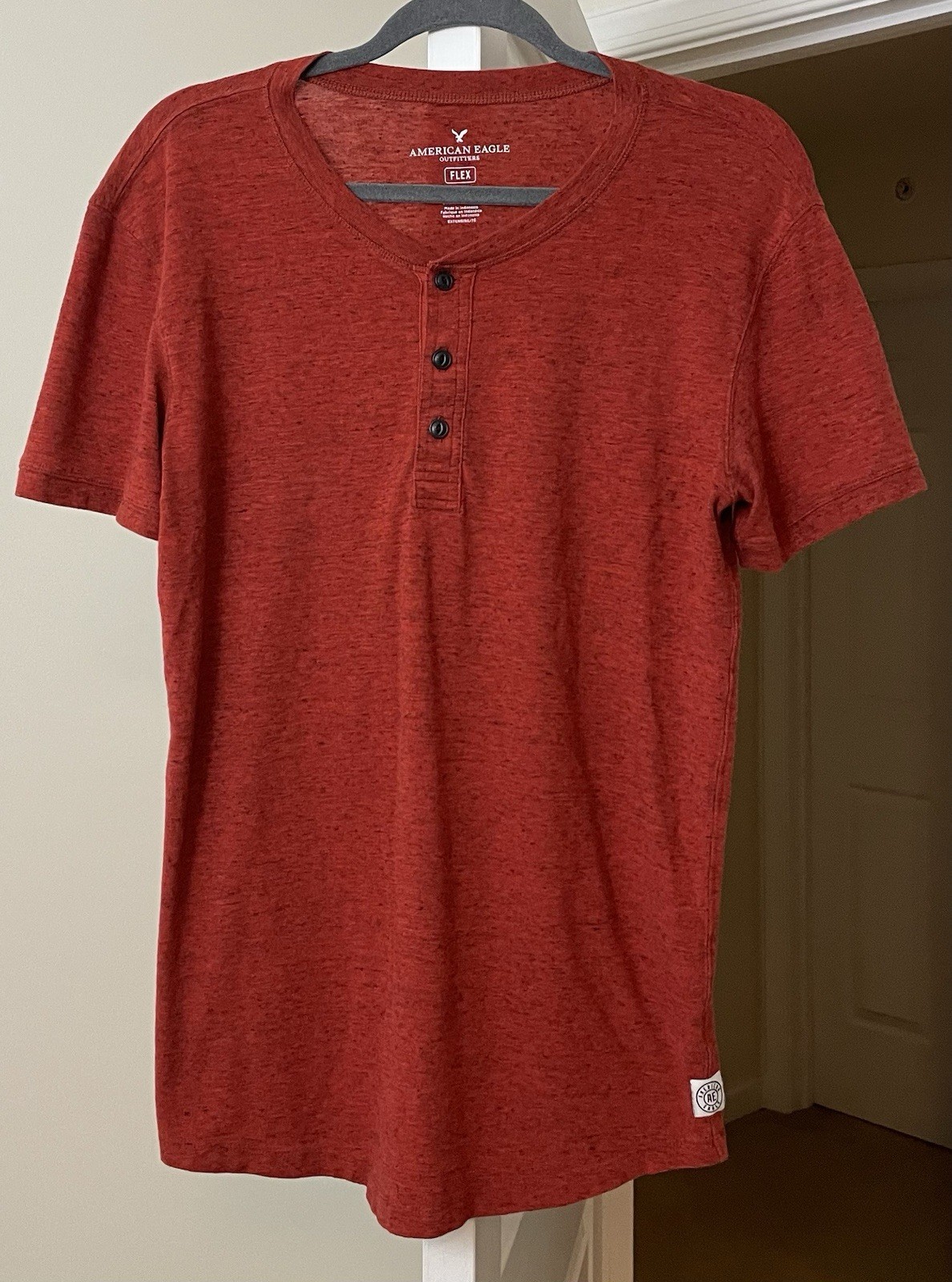 American Eagle Outfitters Top Orange Henley Flex Knit Pullover Men&rsquo;s Small