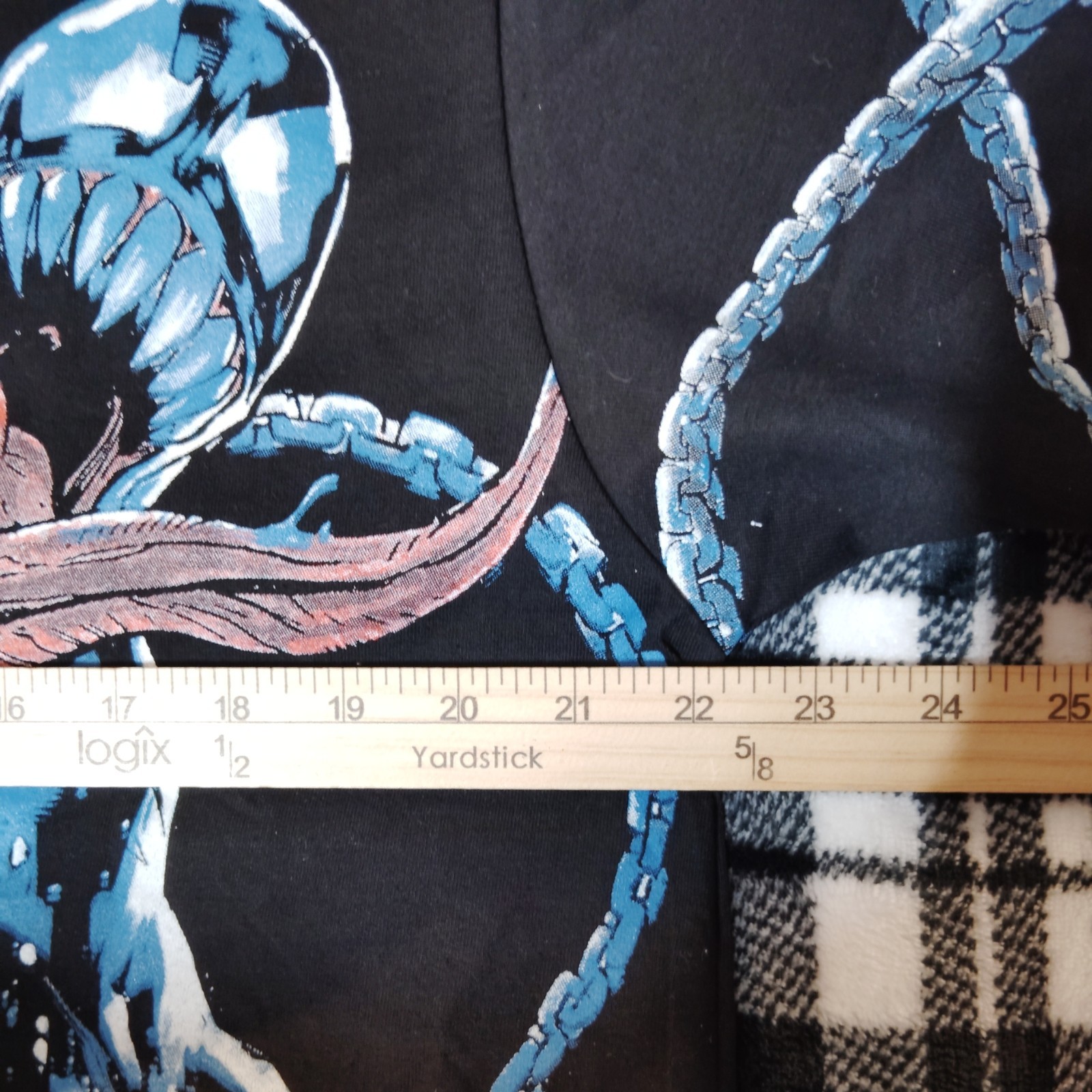 Marvel Venom AOP Modern New Size L