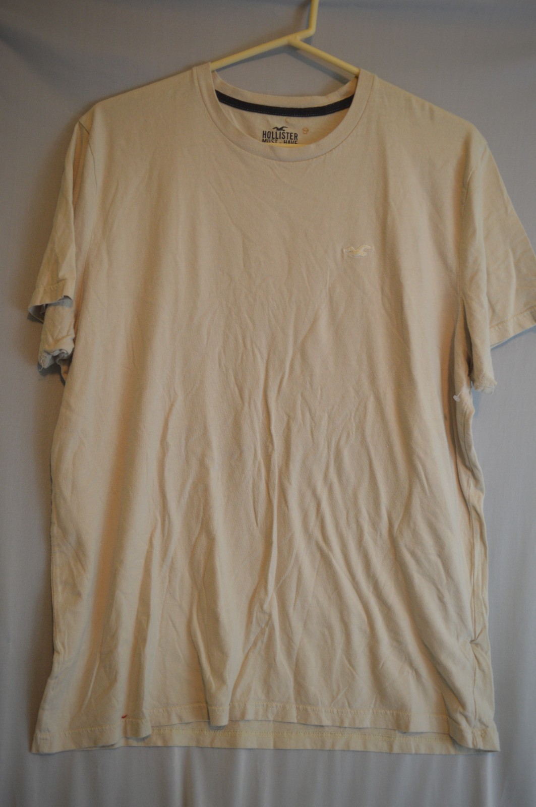 Men Hollister T-shirts Sz. Lg. Must have collection Y2K 2 shirts 100% cotton