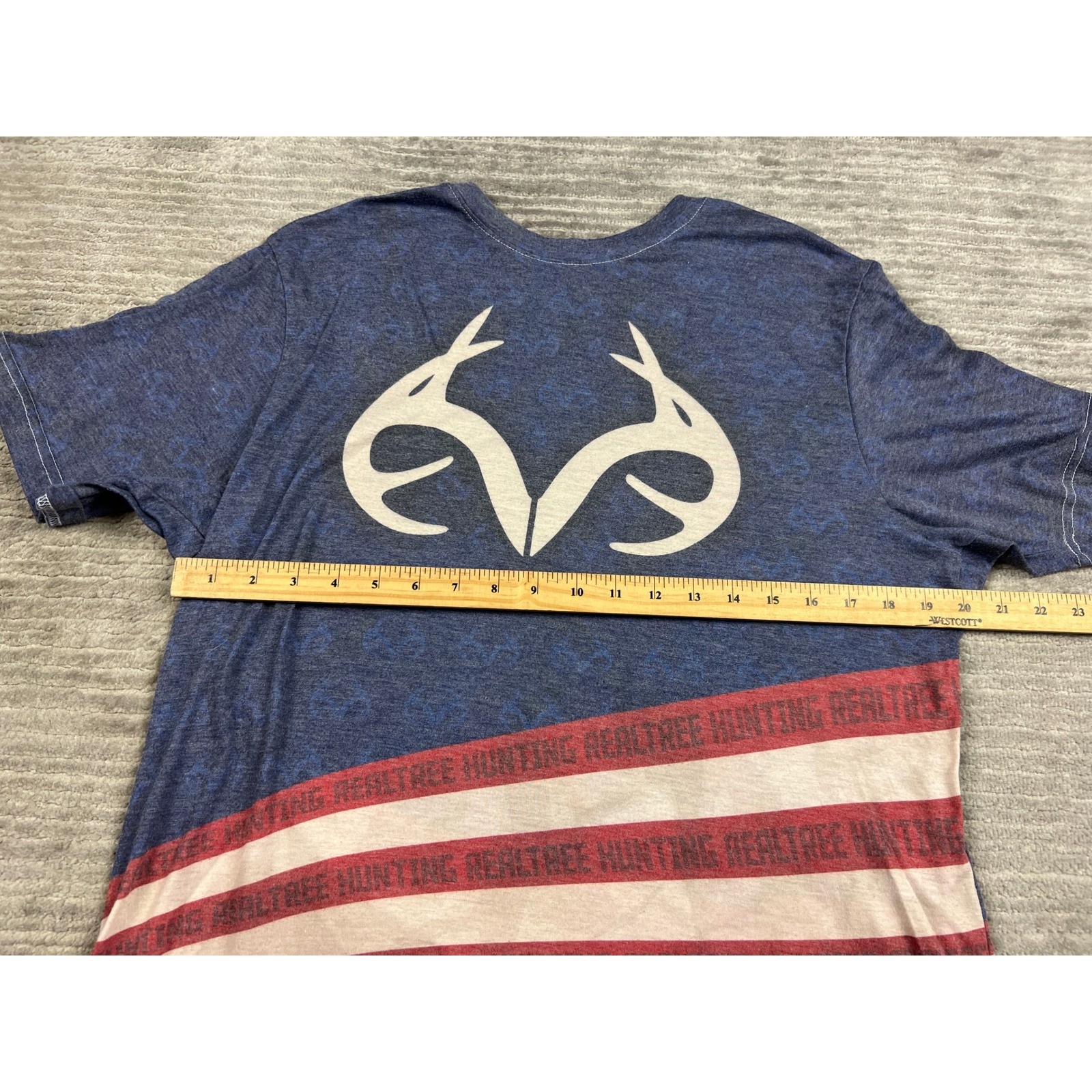 Realtree T-Shirt Mens Large Blue American Flag Antler Logo Graphic Patriotic Tee