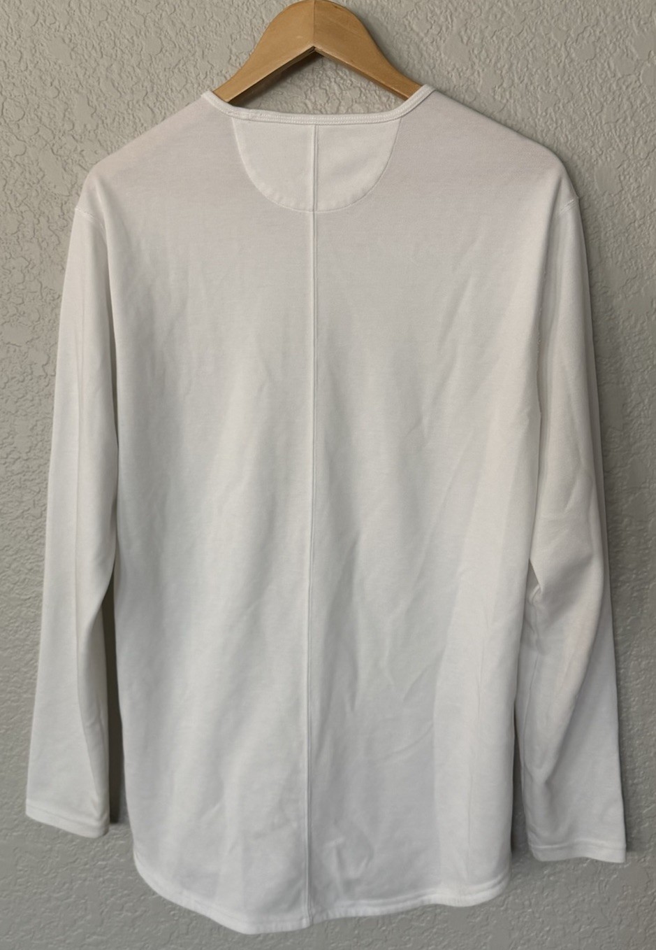 BYLT Premium Basics Crew Split Hem Long Sleeve LUX White shirt – Men&rsquo;s Medium