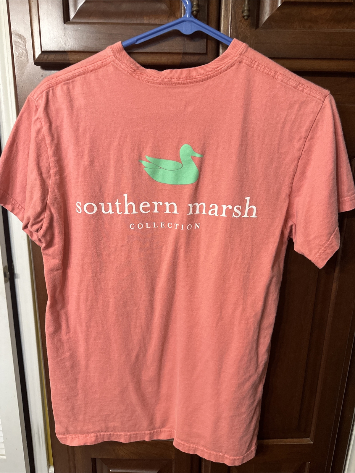 Southern Marsh Shirt Mens Size SmallPink OrangeShort Sleeve Pocket Tee Outdoors