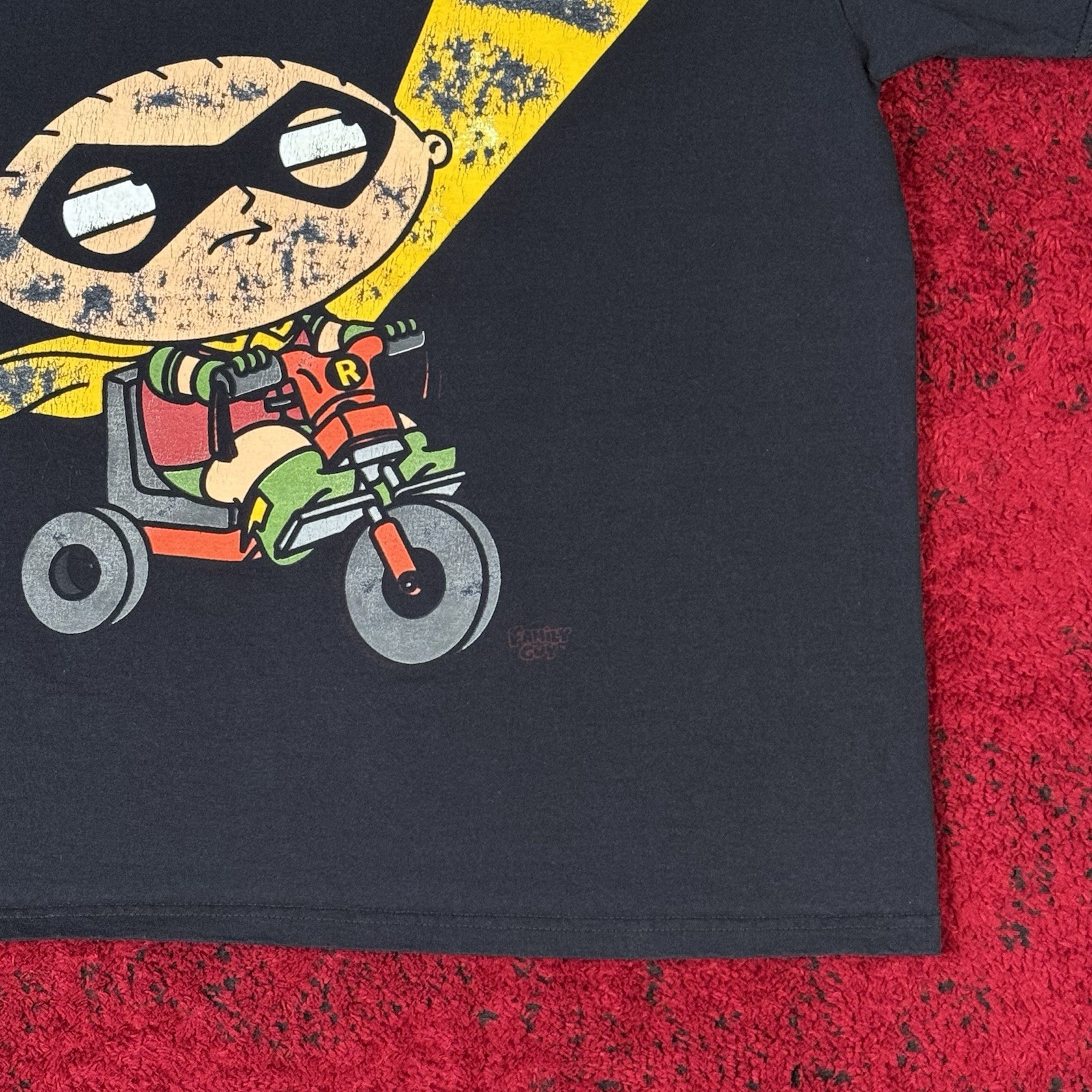Vintage Y2K Family Guy Robin Stewie Griffin Batman Signal T Shirt Size M