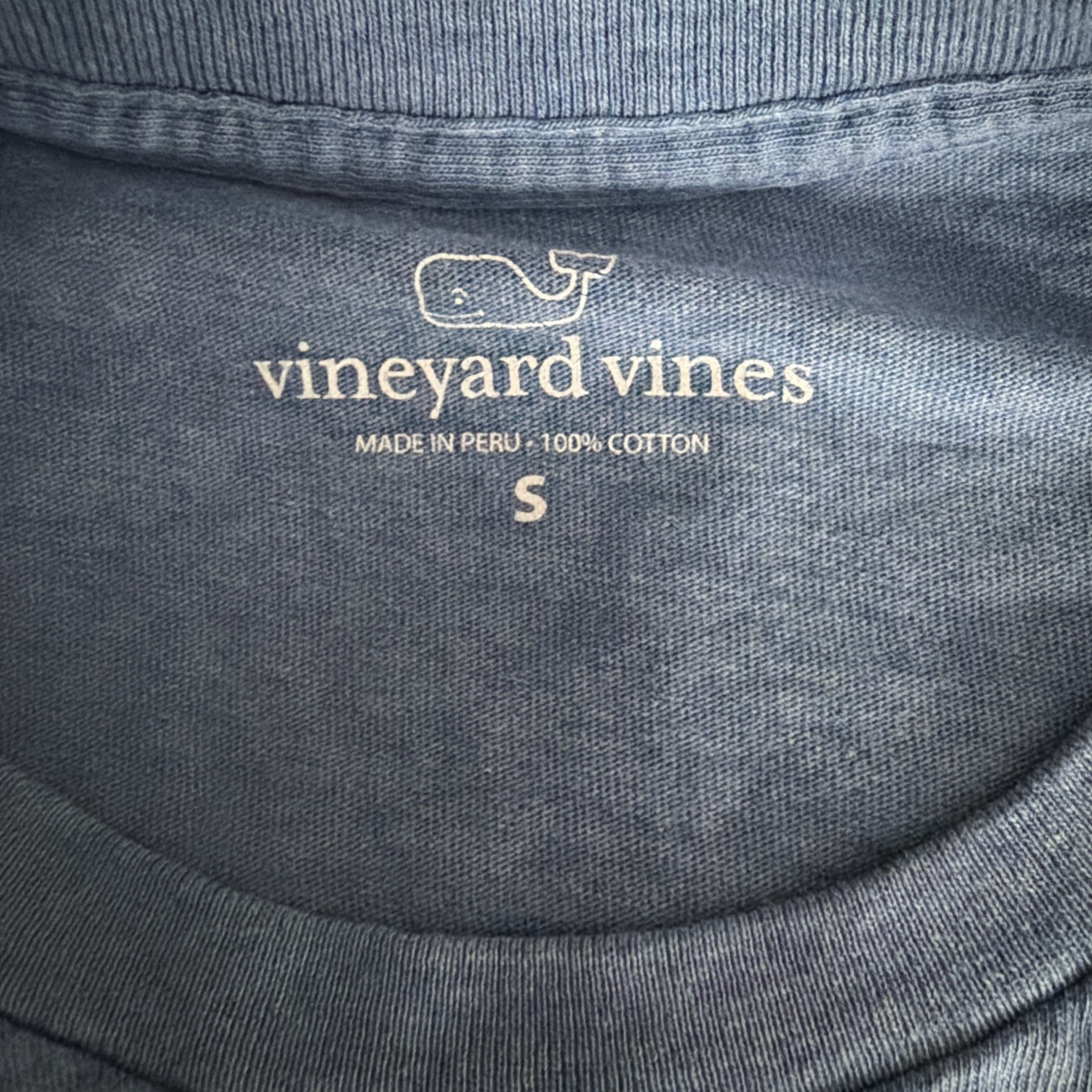 Vineyard Vines Light Blue SS Pocket Crew Tee T-Shirt « VINTAGE WHALE EDITION »
