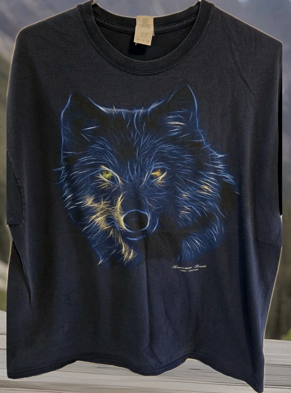 Wolf Graphic T Shirt Mens XL Navy Neon Eyes Koocanusa Resort Montana Tee Nature