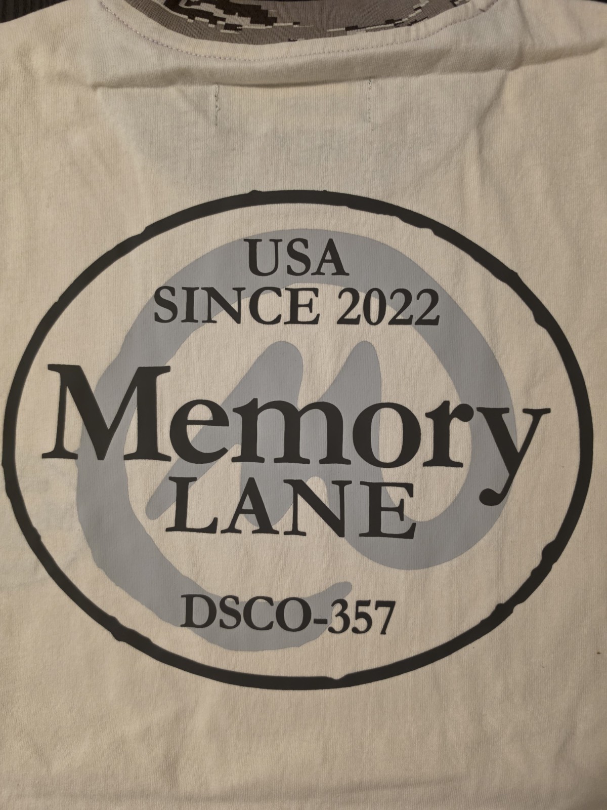 Memory Lane Camo Jacquard Collar T-Shirt Off-white Size Large