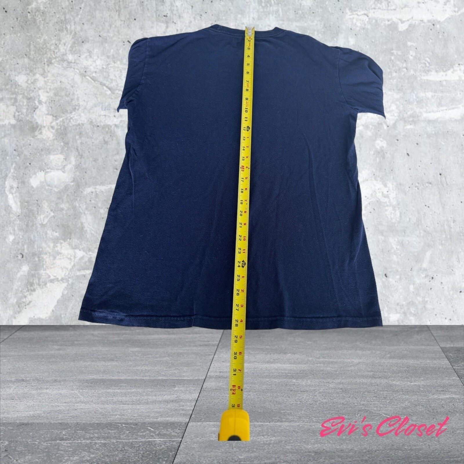 New England Patriots T Shirt Unisex Size M Long Sleeve Blue NFL Team Apparel