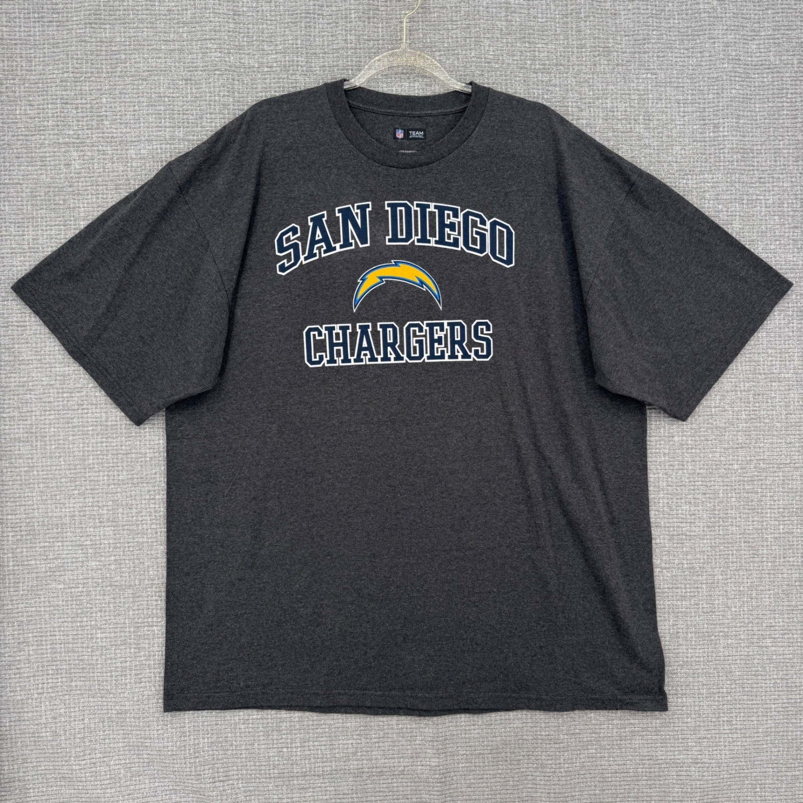 NFL Team Apparel San Diego Chargers T Shirt Mens 2XL Charcoal Grey Graphic Tee