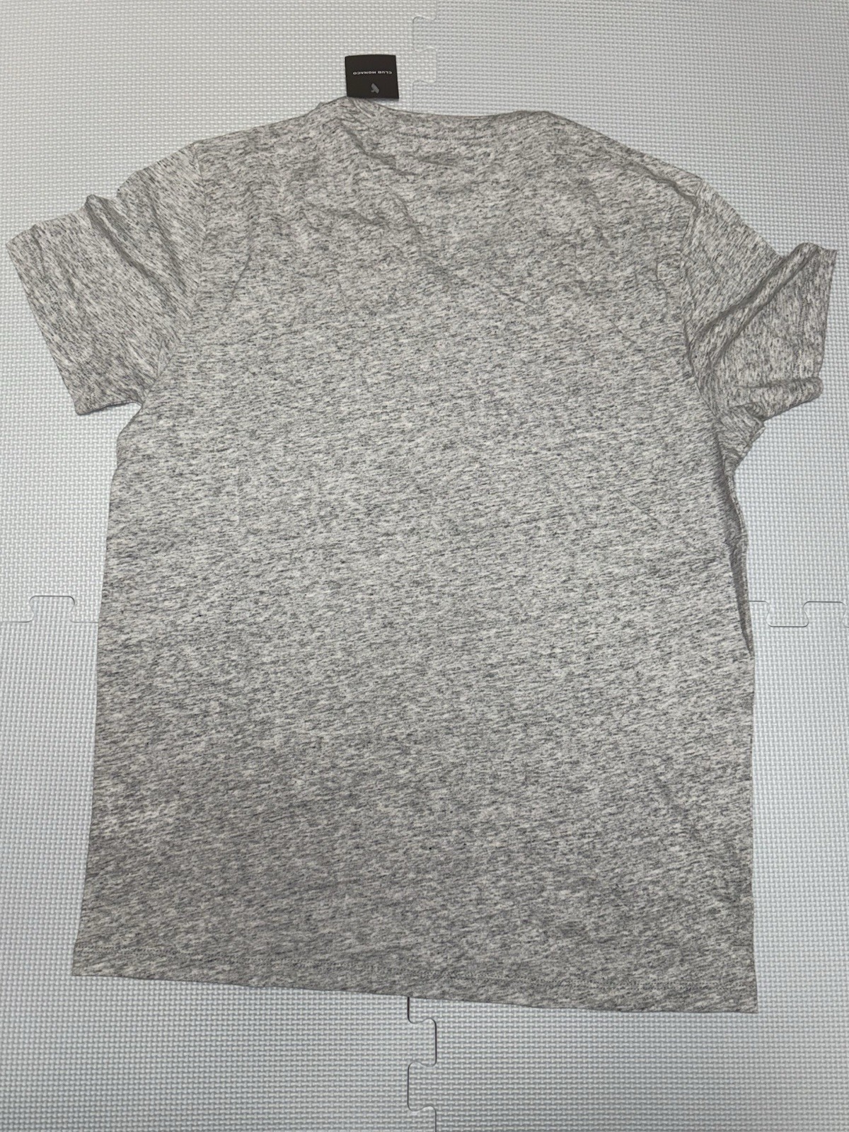 Club Monaco Men’s Joe V-neck Tee Grey Size Medium NWT Free Ship Retail $32.50
