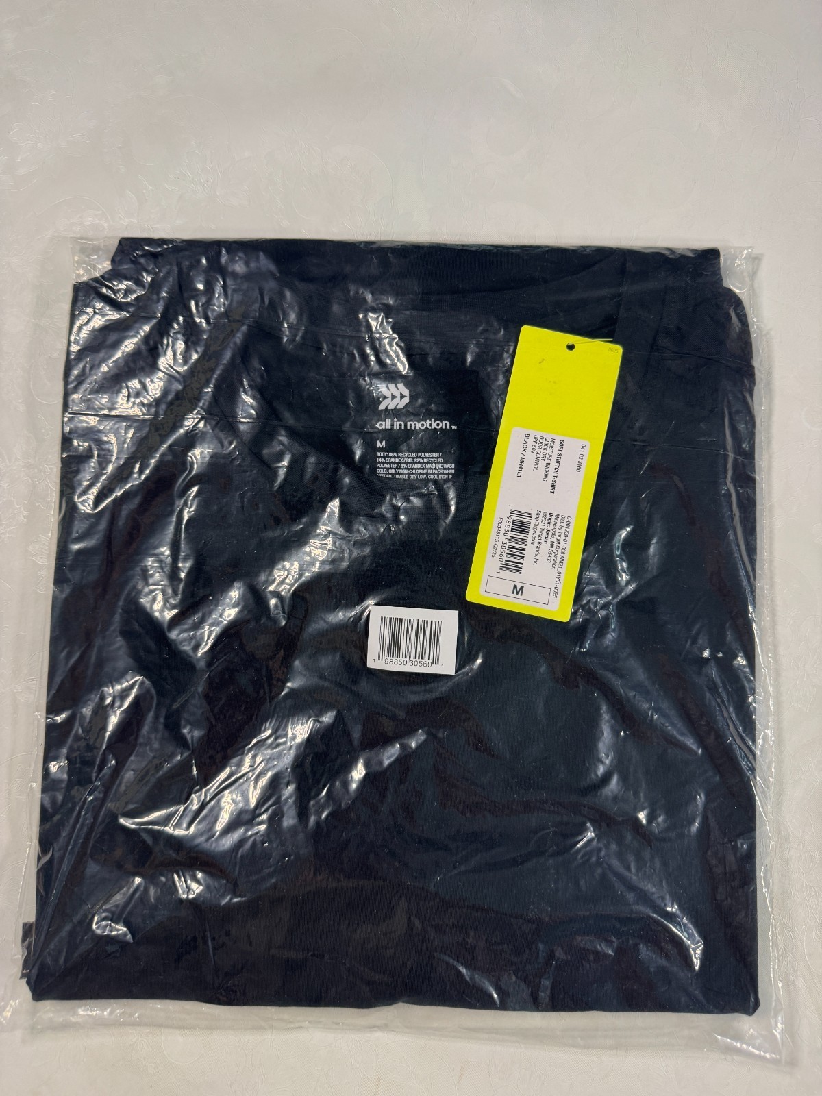 All in Motion Men&rsquo;s Relaxed Fit Soft Stretch T-Shirt Size Large Black NWT