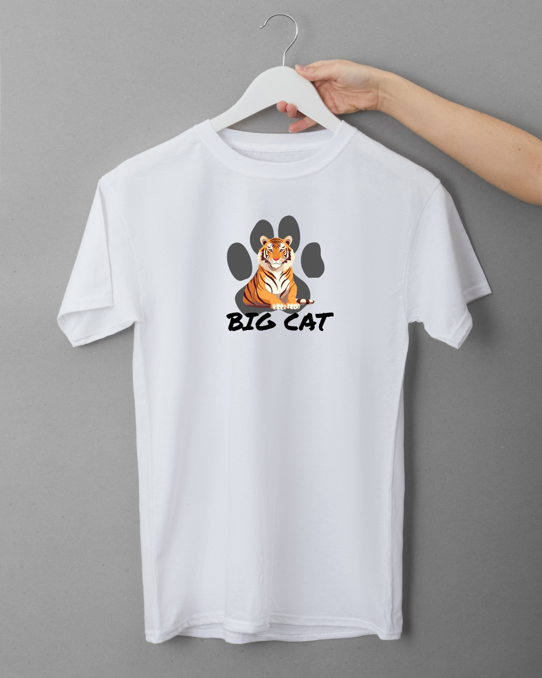 Big Cat Tiger Gray Paw Prints Wildlife White T-Shirt M Soft Style Tee
