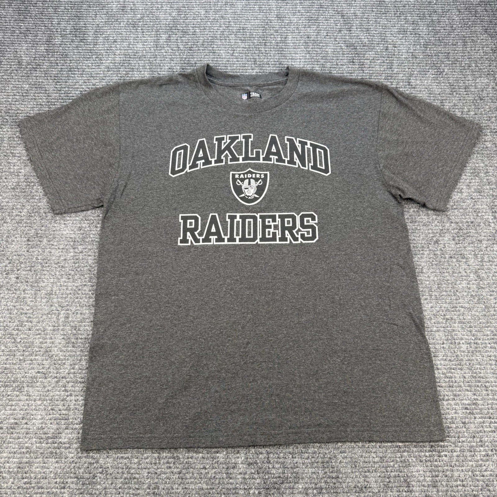 Oakland Raiders T Shirt Mens Large Gray NFL Team Apparel Logo Short Sleeve Tee