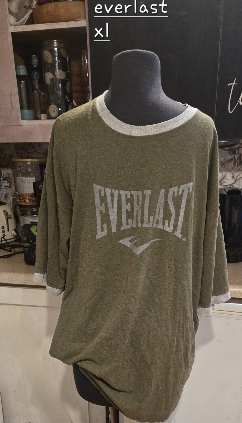 Men&rsquo;s XL Everlast T-shirt