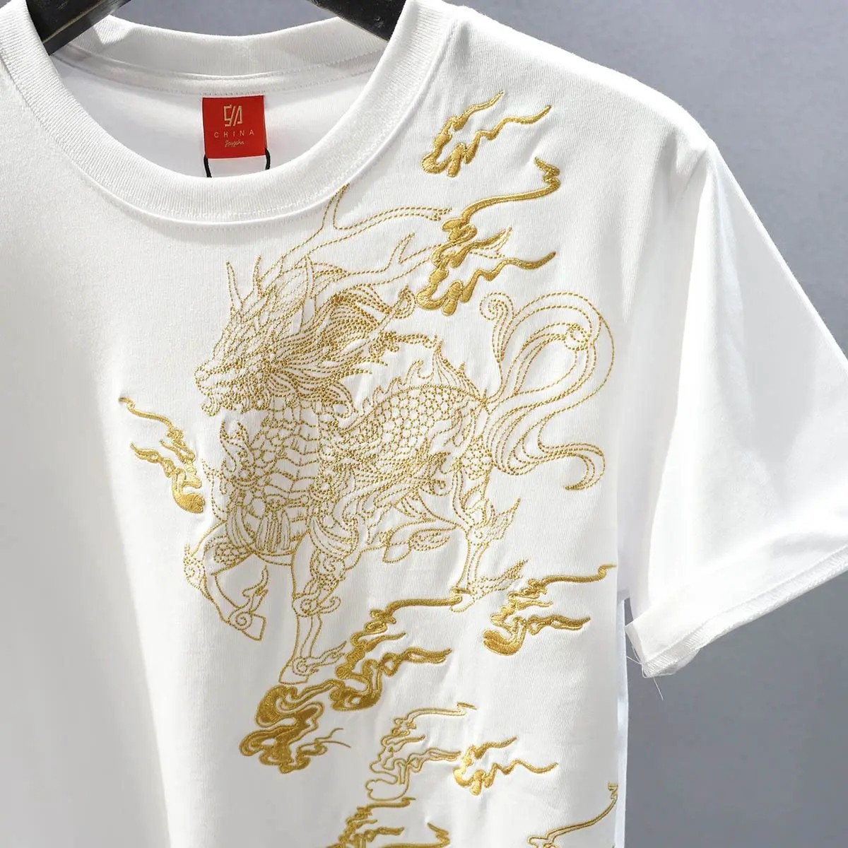 Men&rsquo;s Luxury Golden Dragon Embroidery T-Shirt Casual Fashion Slim Fit Tee Top