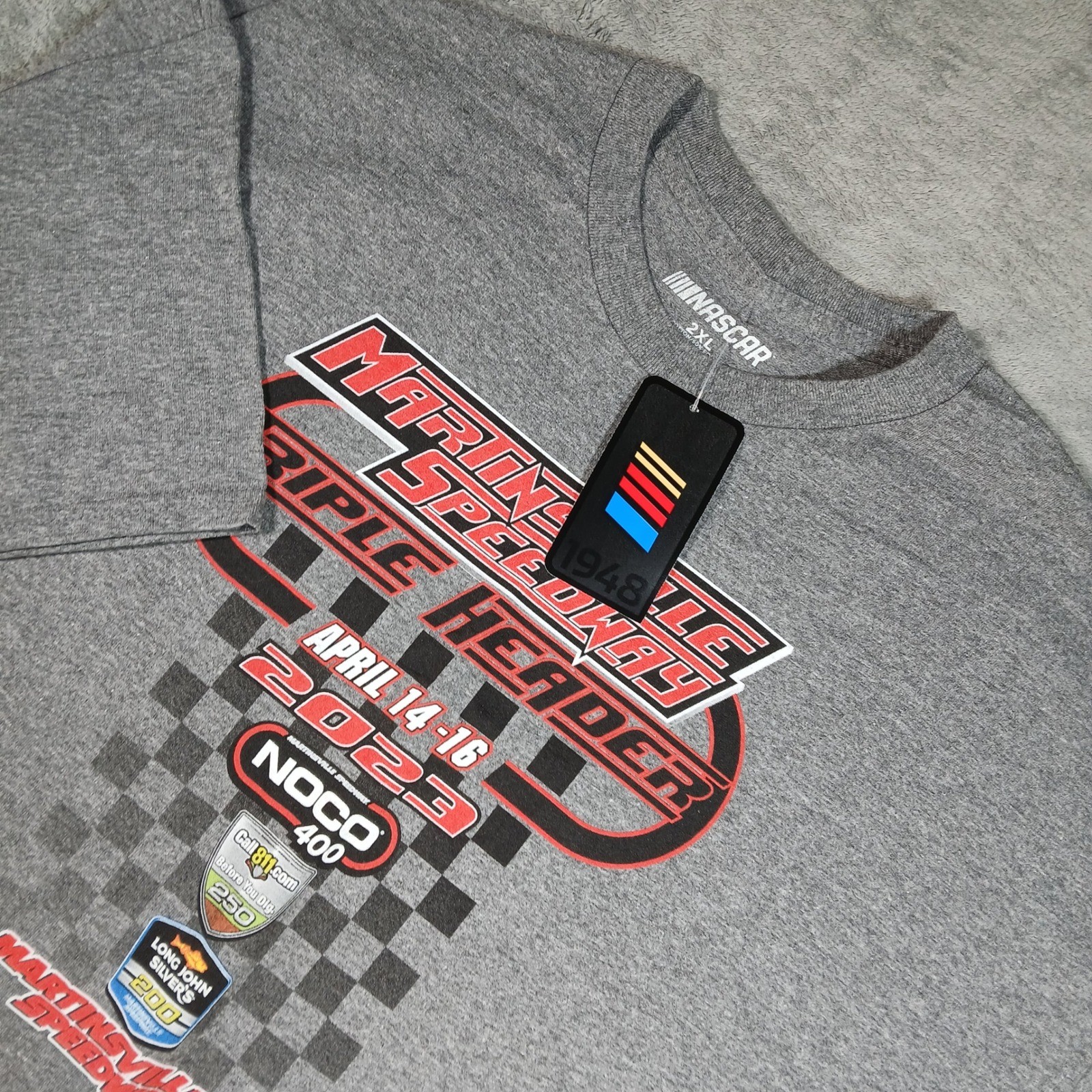 NASCAR Martinsville Speedway T-Shirt Mens 2XL Gray Cotton Blend Racing Fan Tee
