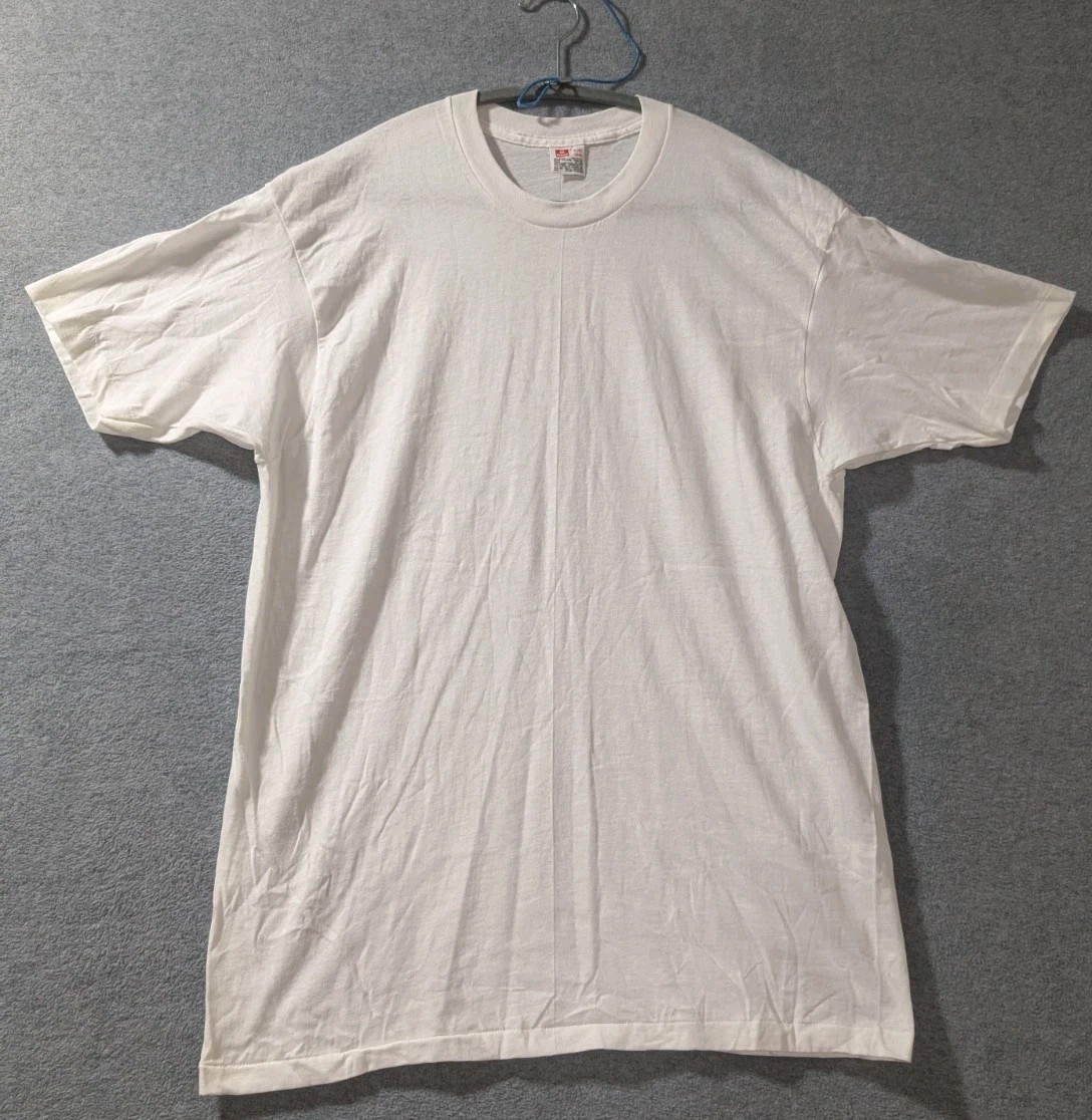 Vintage 80’s/90’s Hanes Undershirt Single Stitch White Blank Cotton Tee XL Plain