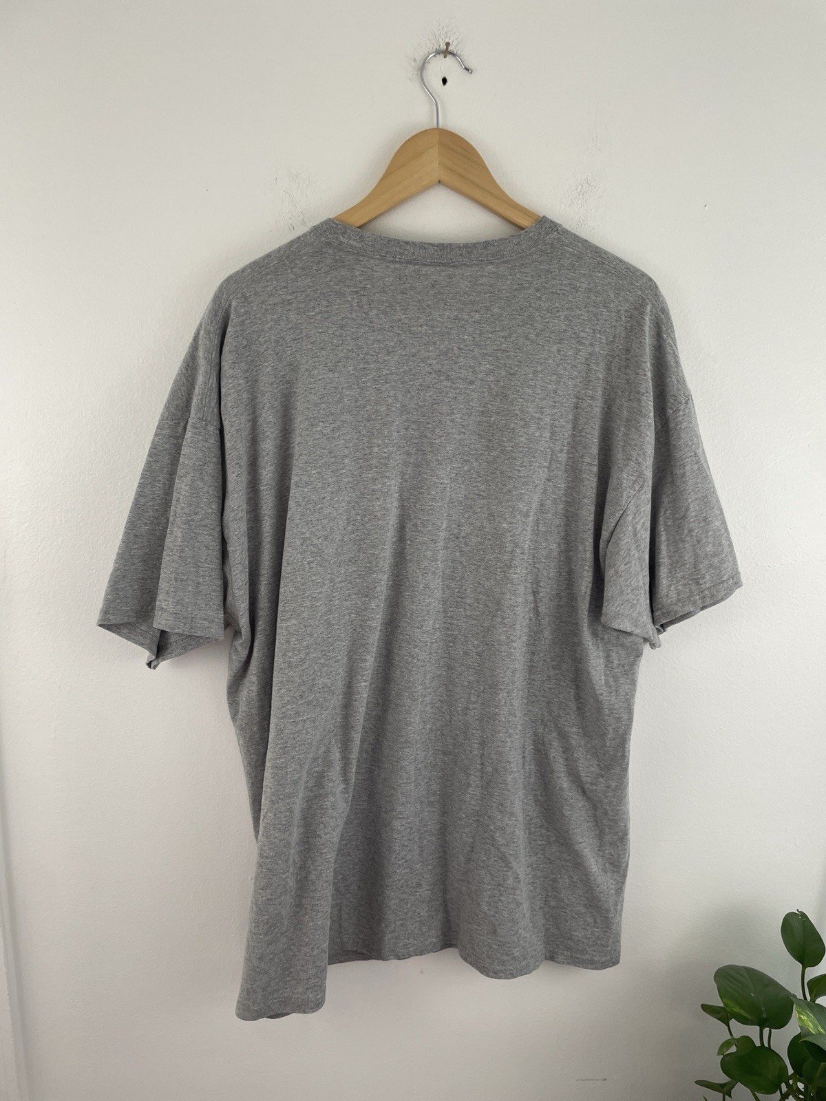 Peanuts 2XL Gray We Run These Streets Charlie Brown T Shirt Men’s 2XL