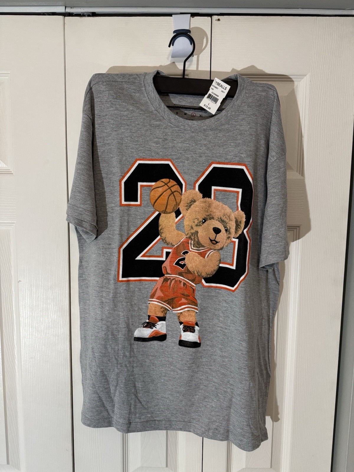 New Brooklyn Vertical Men’s Large Bear Basketball Graphic Tee