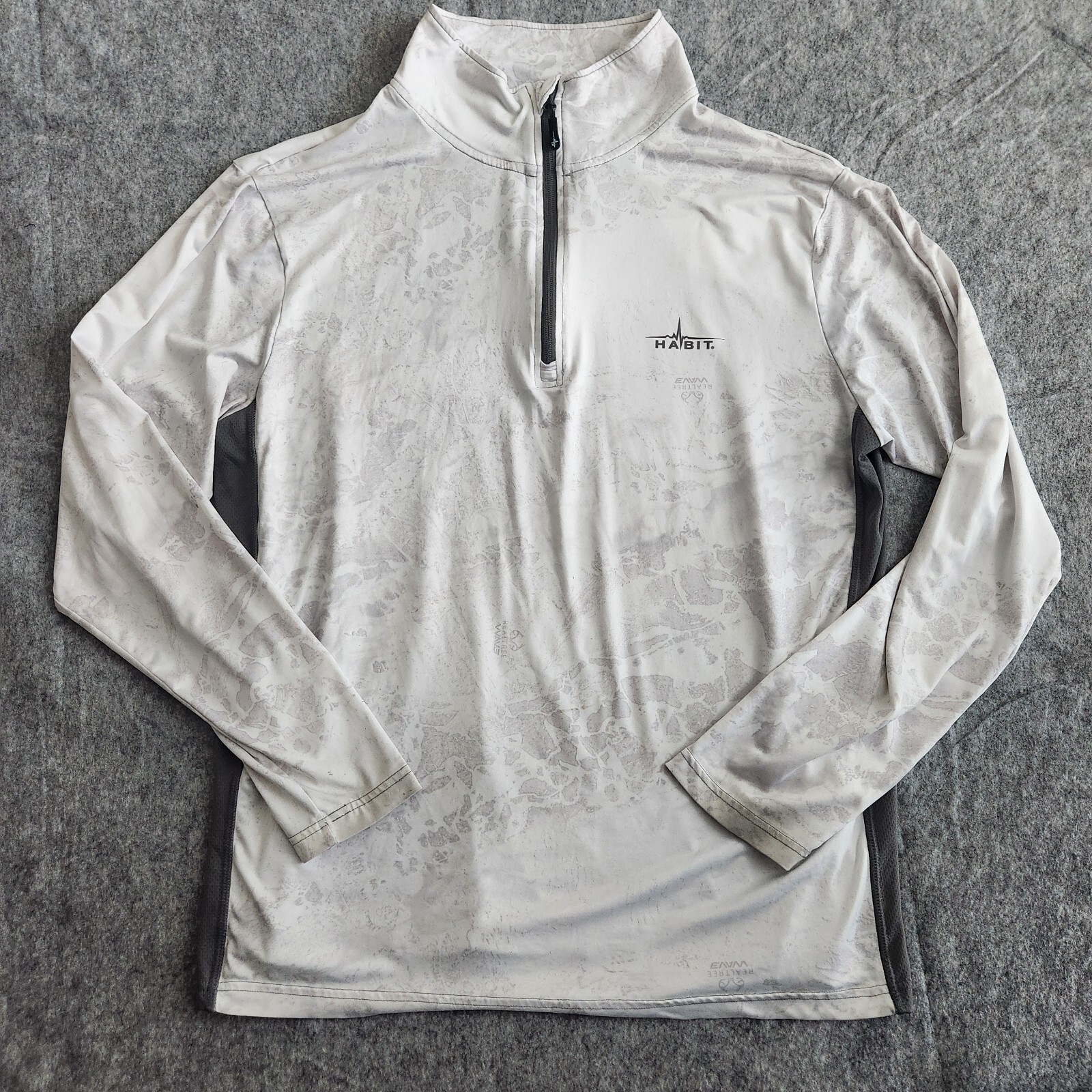 Habit Fishing Solar Factor Shirt Men&rsquo;s XL Gray White Realtree Performance 40+