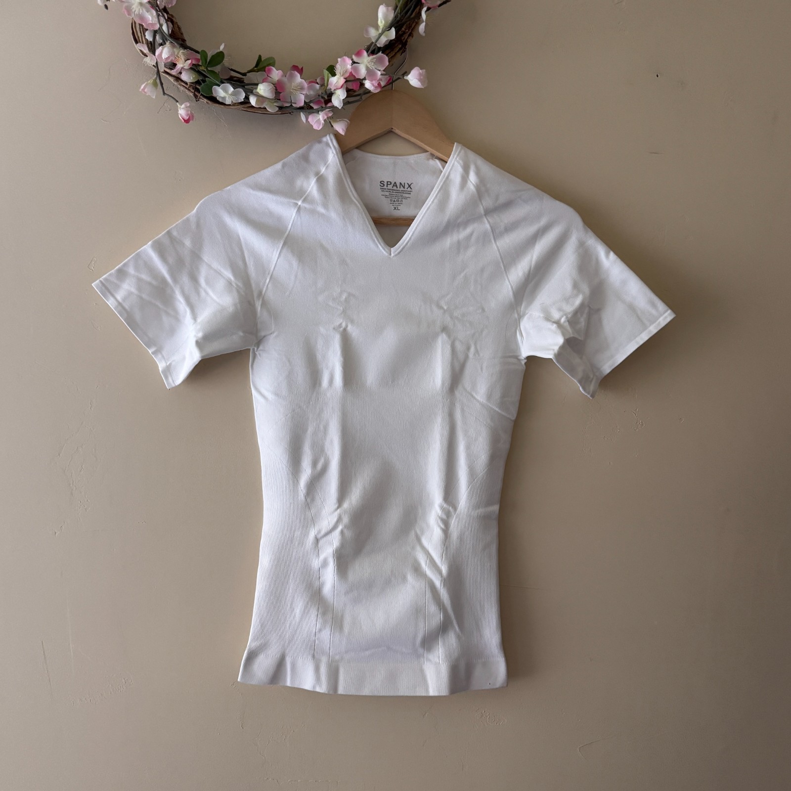 SPANX Men&rsquo;s Zoned Performance White V-Neck Under Shirt size XL (46-48) NWT