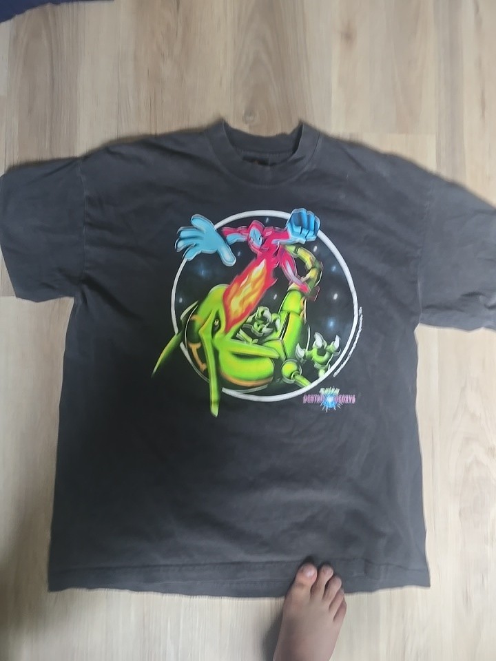 Destiny Deoxyes Pokémon T-Shirt Size M