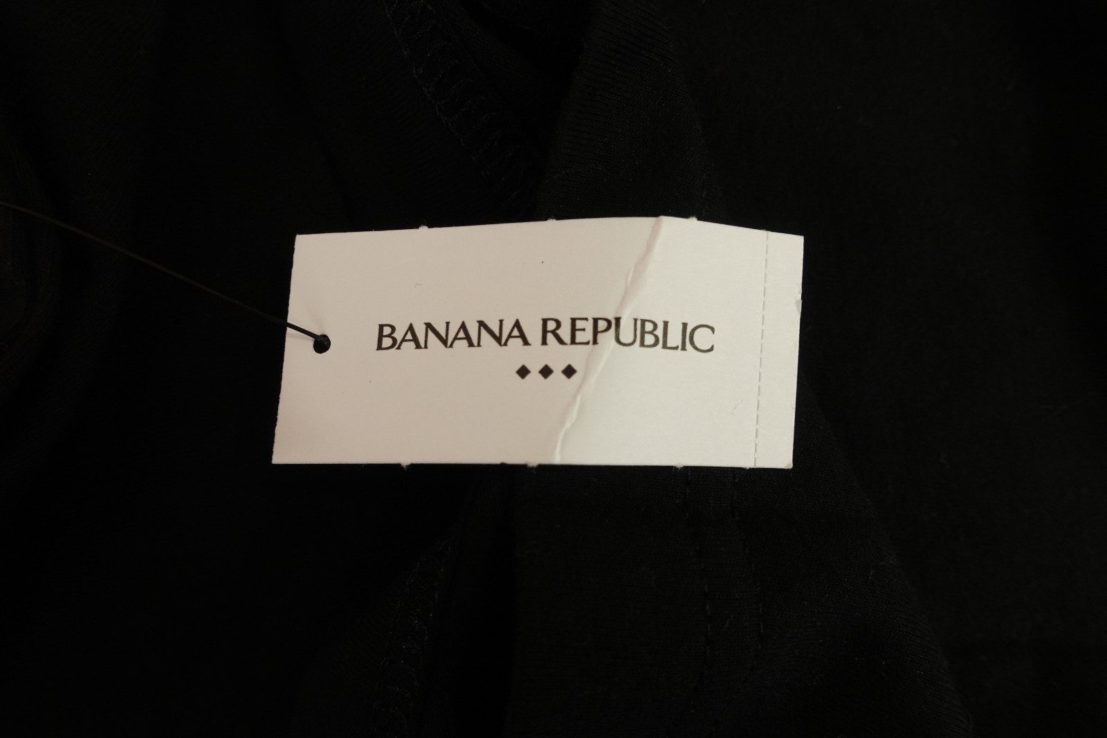 Banana Republic Mens Large Black V-Neck Short Sleeve Premium Wash T-Shirt NWT