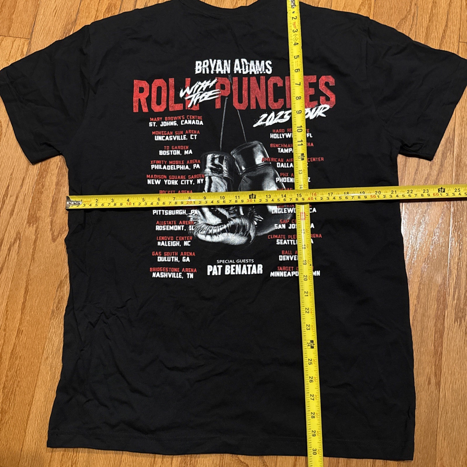 Bryan Adams Roll With The Punches 2025 Tour Black T shirt Men’s New Size XL