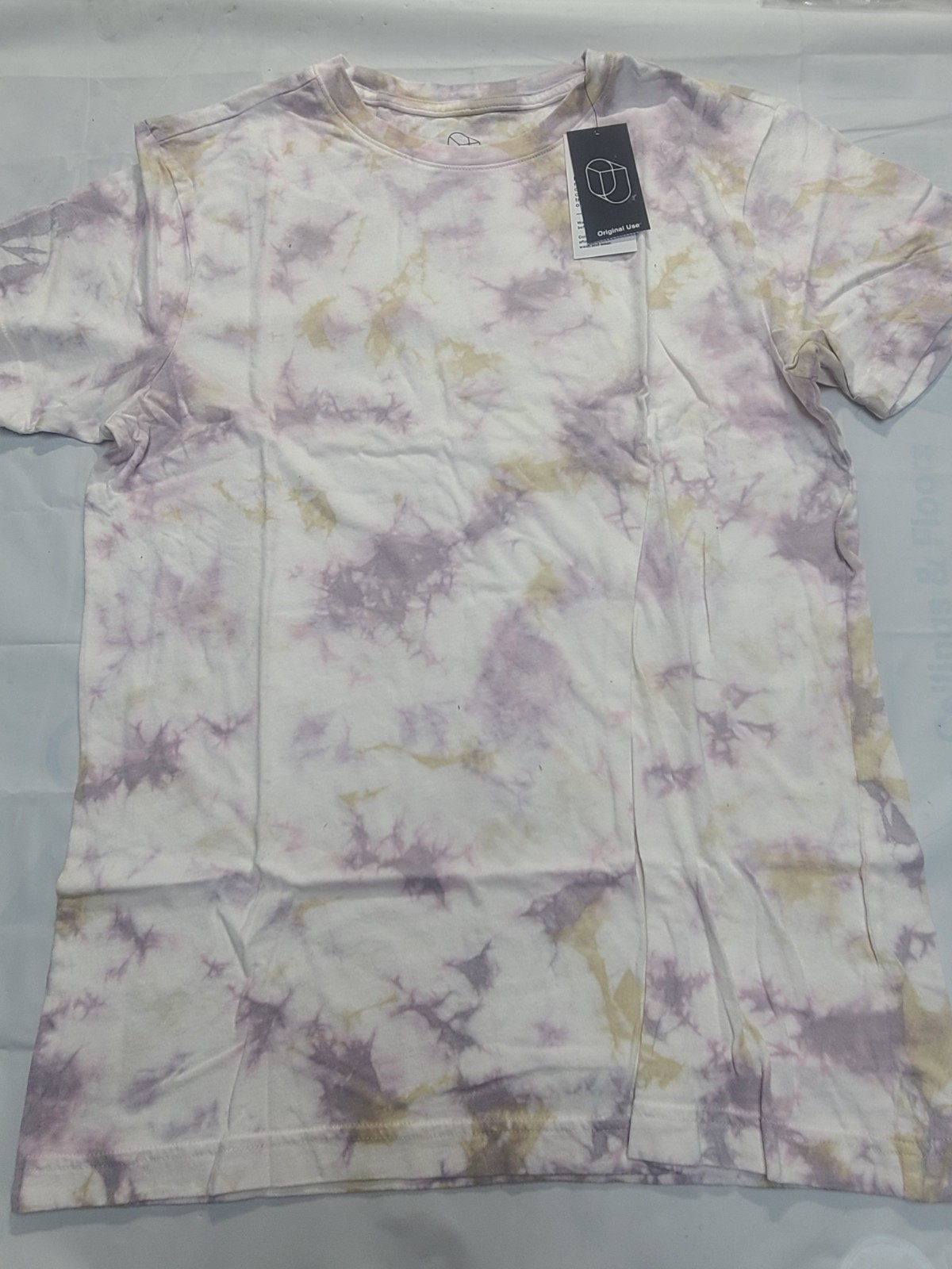 Men&rsquo;s Short Sleeve T-Shirt – Original Use White/Tie-Dye Size Small