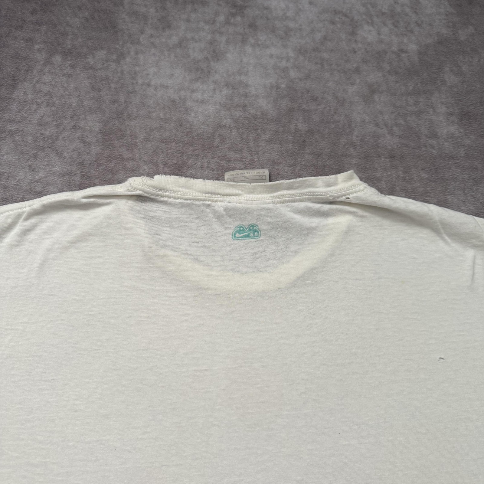 Vintage Nike 6.0 Shirt Mens XL White Dragon Crest Graphic Skate Surf Tee Y2K