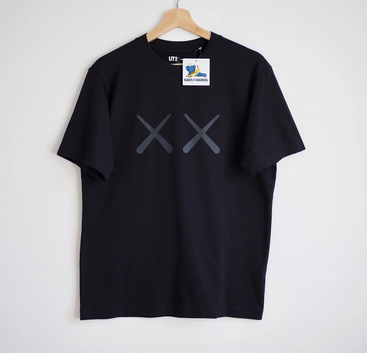Andy Warhol Pop Art KAWS Graphic Uniqlo Streetwear T Shirt Size Small