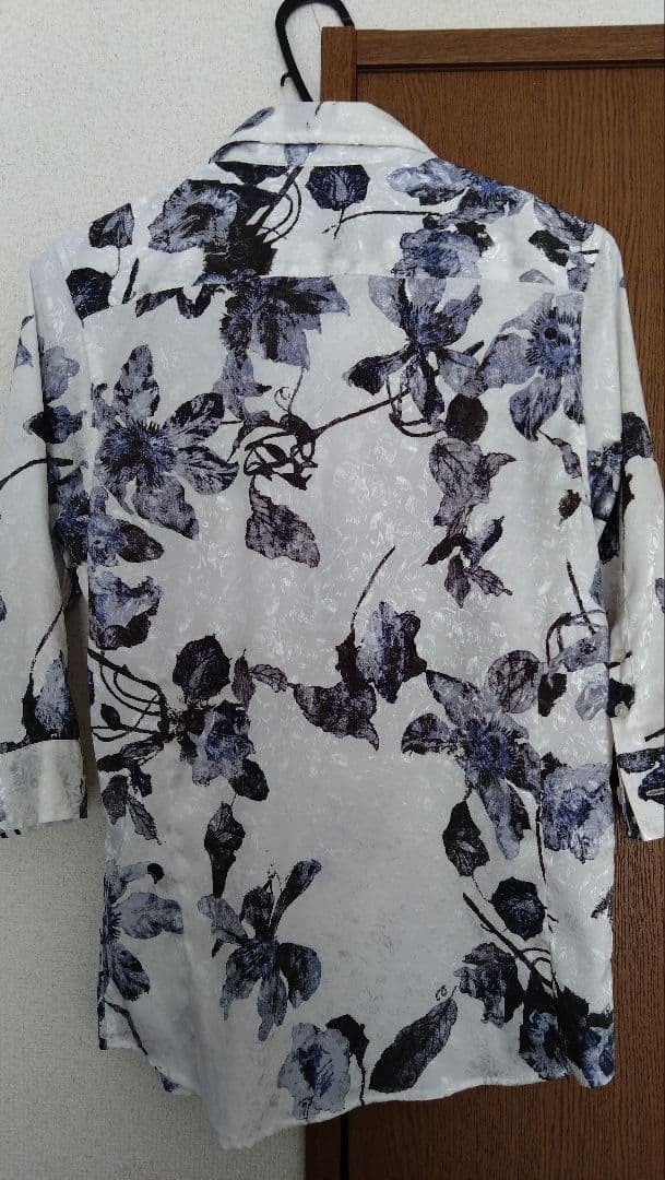 FUGA Floral Print 3/4 Sleeve Shirt Size 44 White/Black
