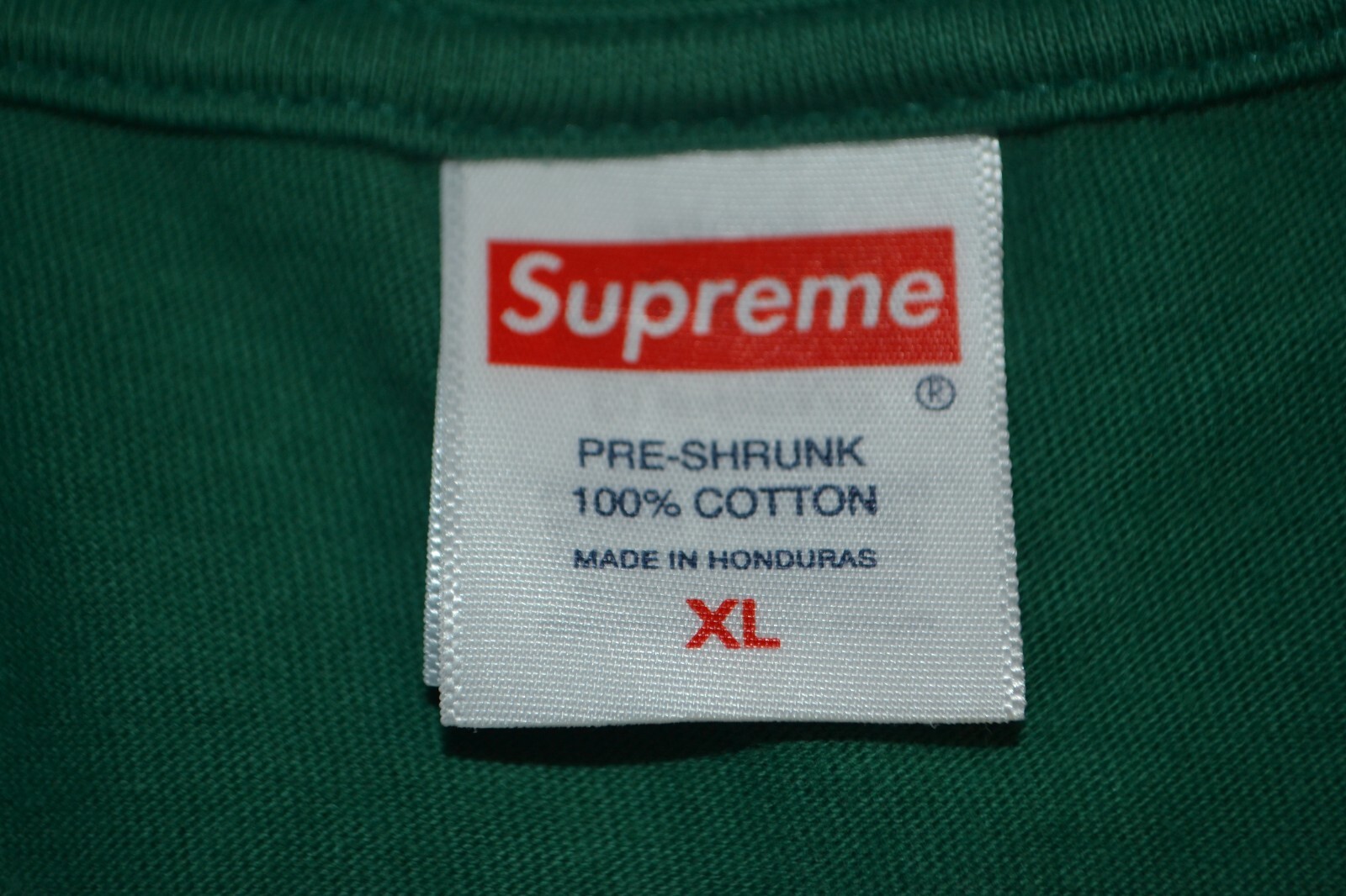 Supreme Men Green Box Logo Size XL (RN#101837)