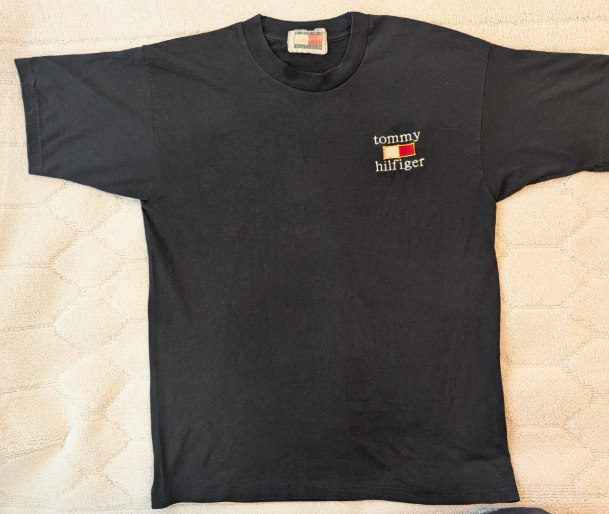 Vtg 90s Tommy Hilfiger Embroidered Lowercase Spellout Black Tee Shirt Large